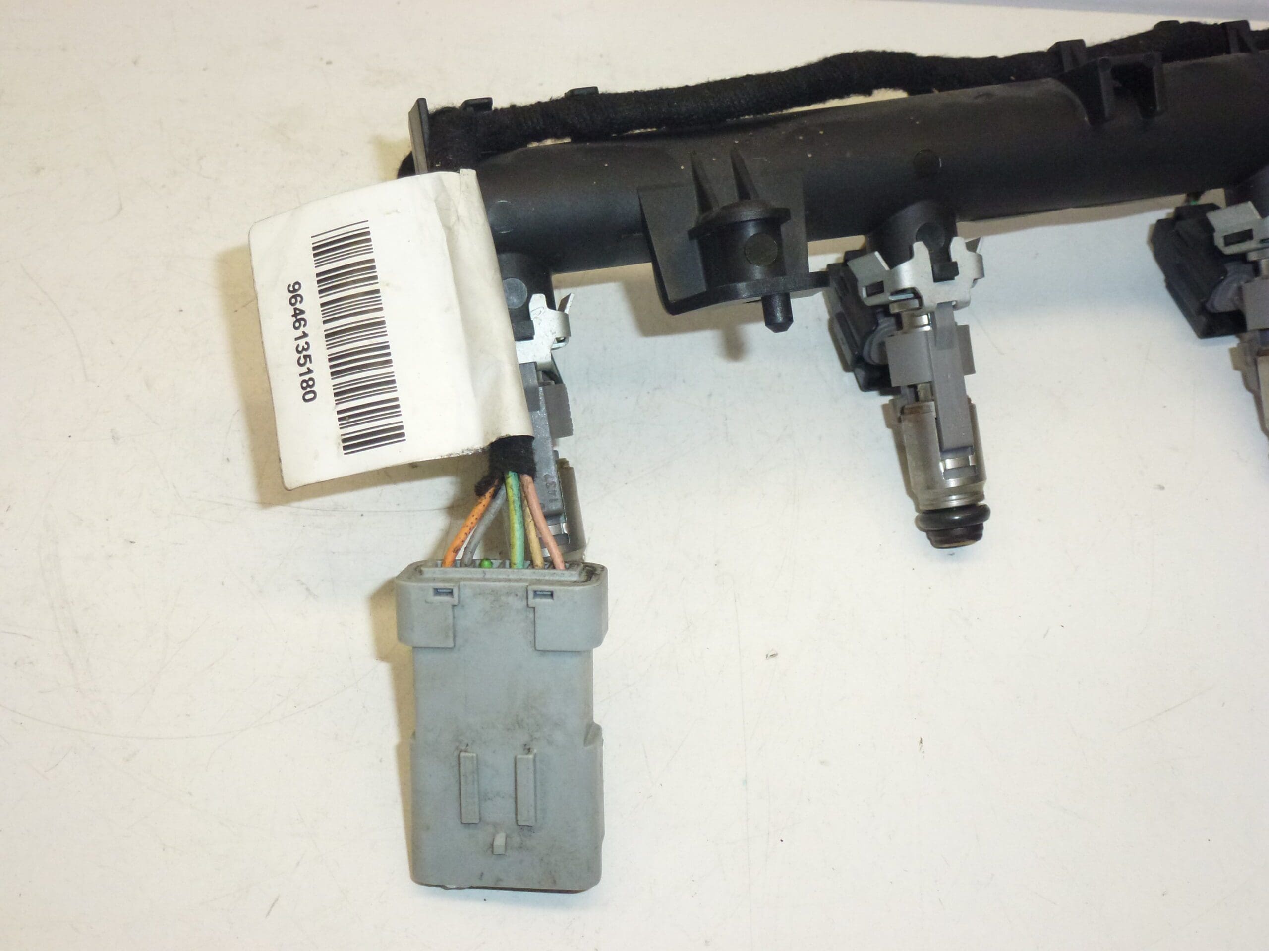 Vstřikovací ventil 1.4 16V Citroën Peugeot 1984F4 - Obrázek 2