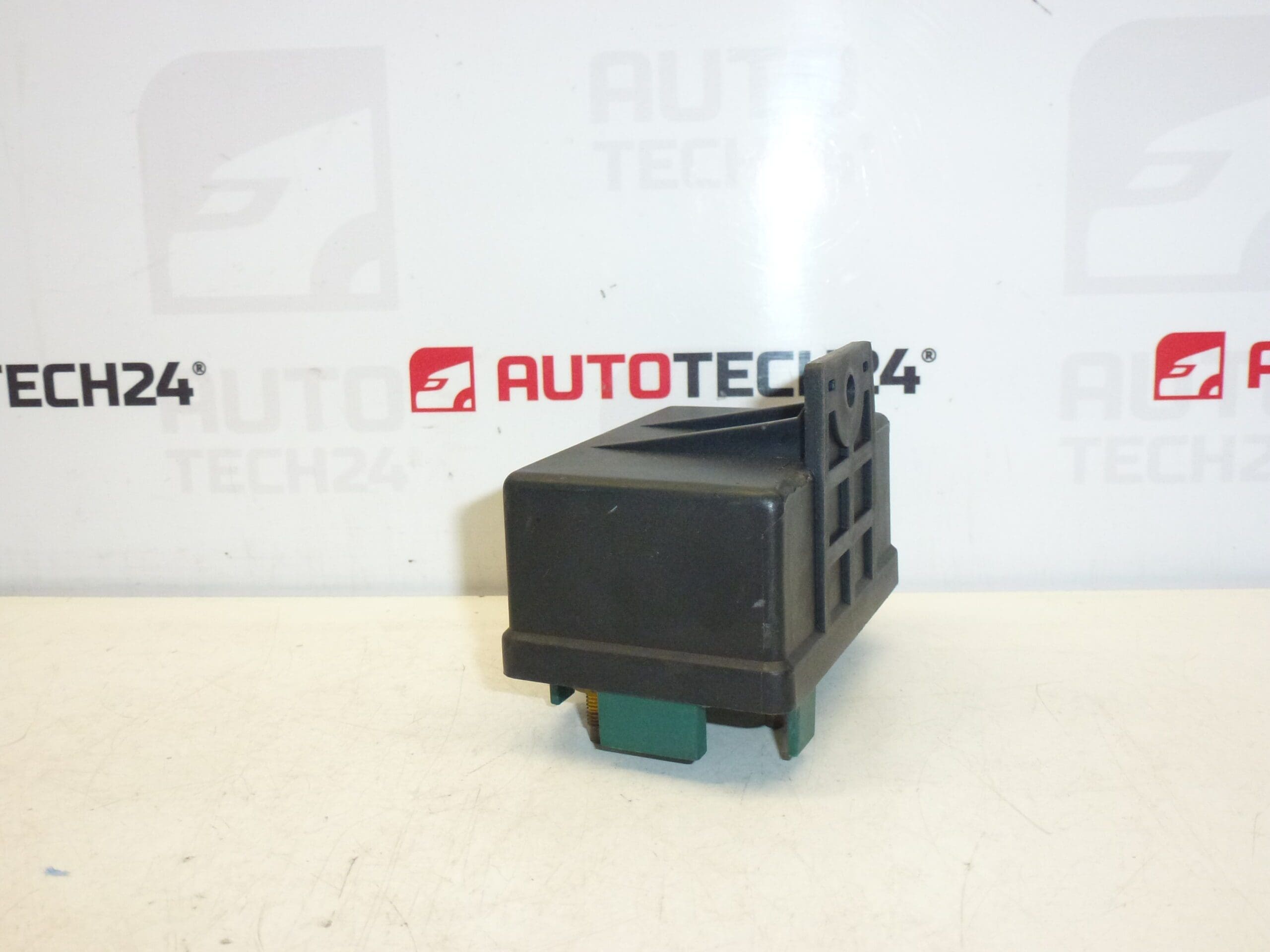 Žhavicí relé NAGARES Citroën Peugeot 9616582380 - Obrázek 2