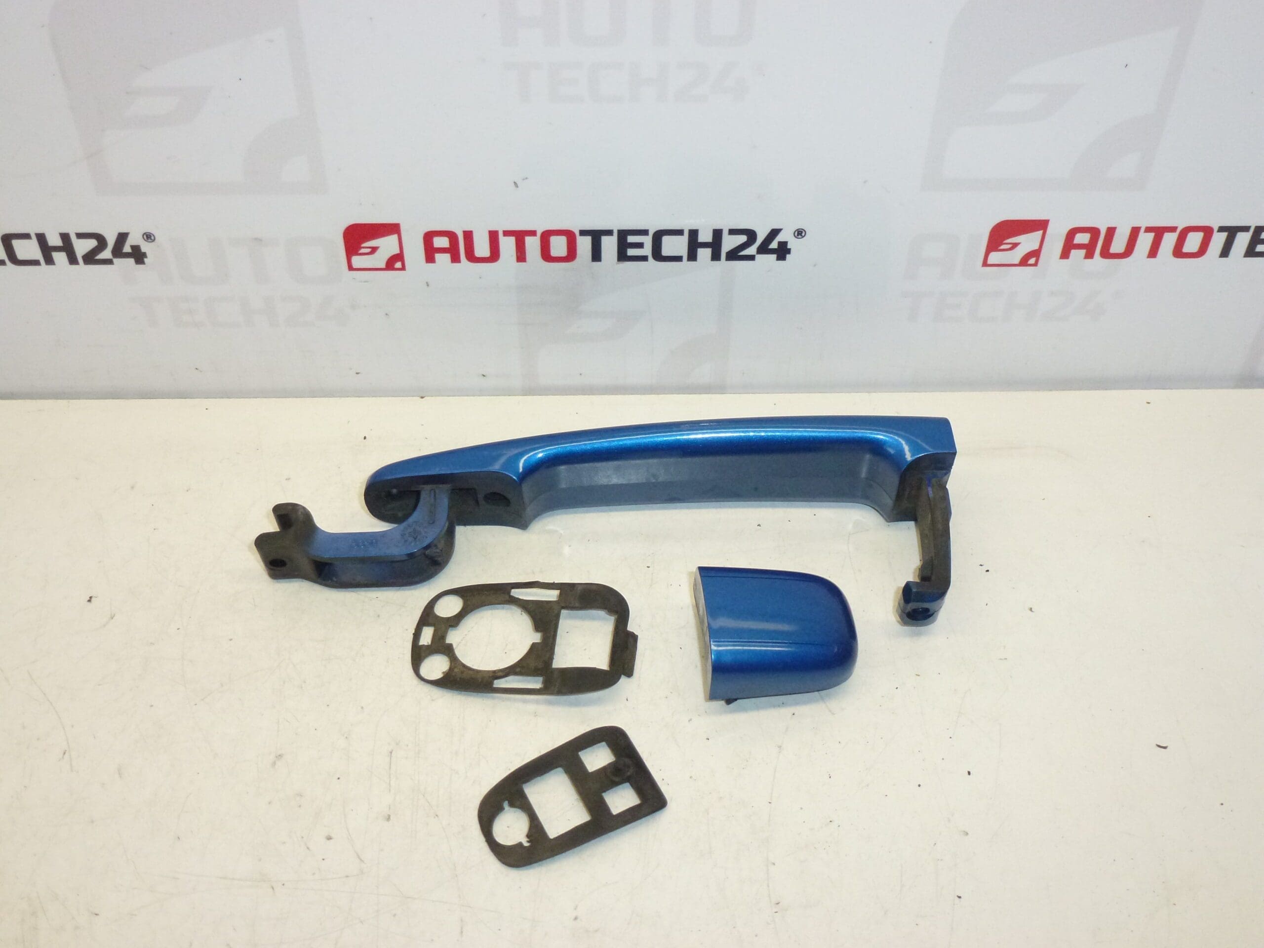 Klika dveří Citroën Peugeot modrá KMFD 9101W8