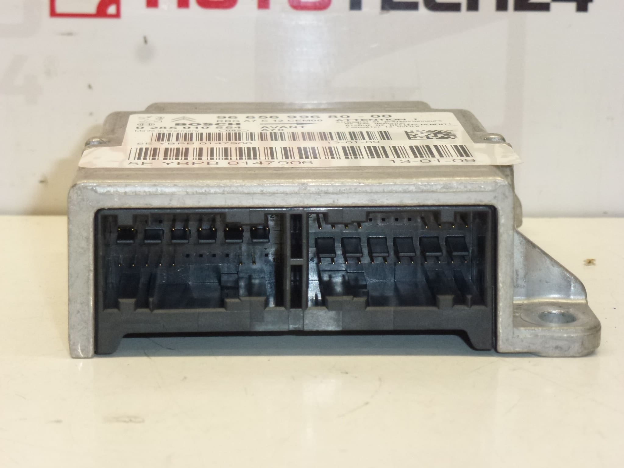 Jednotka airbagů Bosch Peugeot 207 9665699680 6546J8 - Obrázek 2