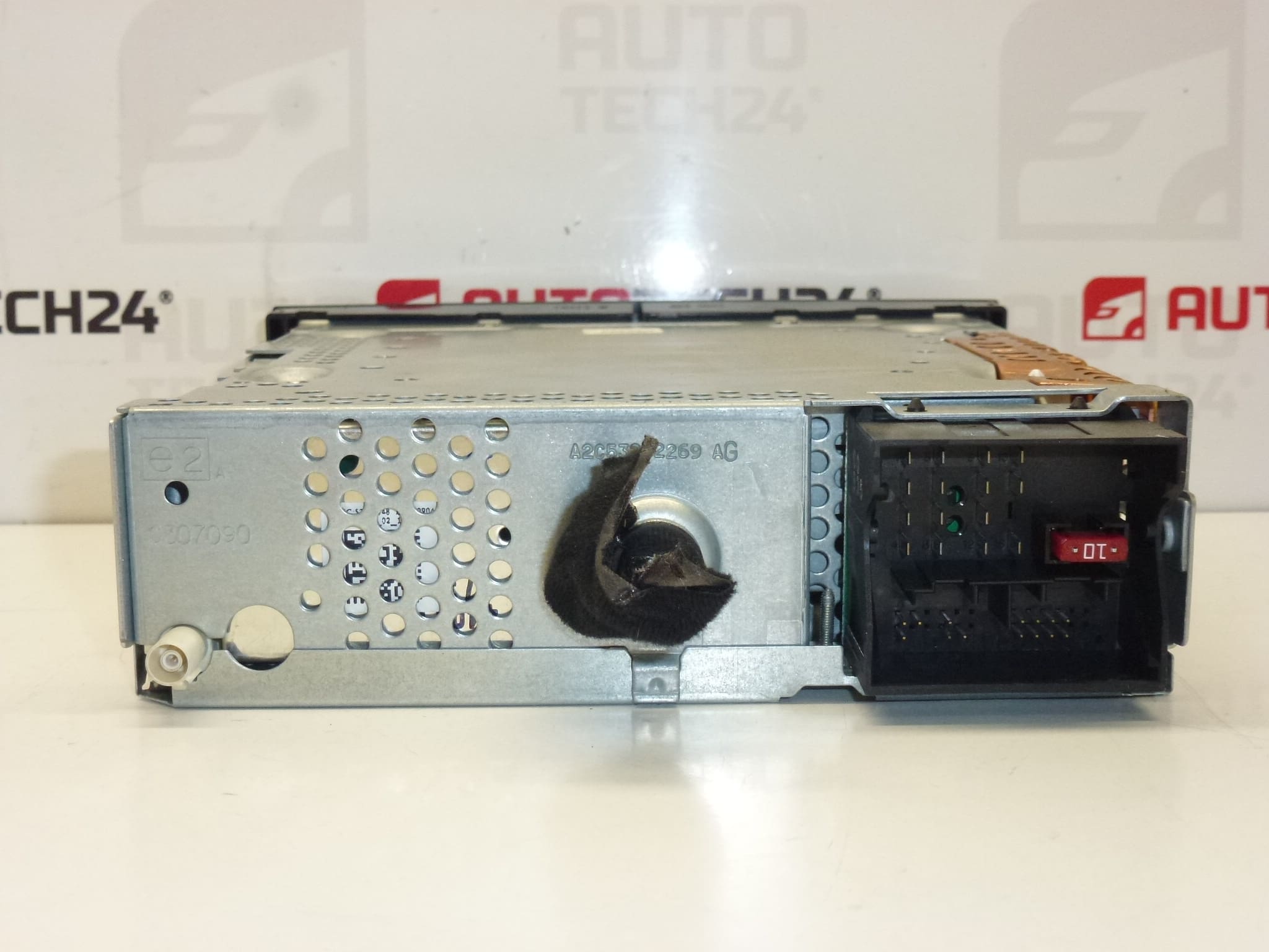 Autorádio s CD MP3 Citroën Peugeot 96643698XT 657919 - Obrázek 2