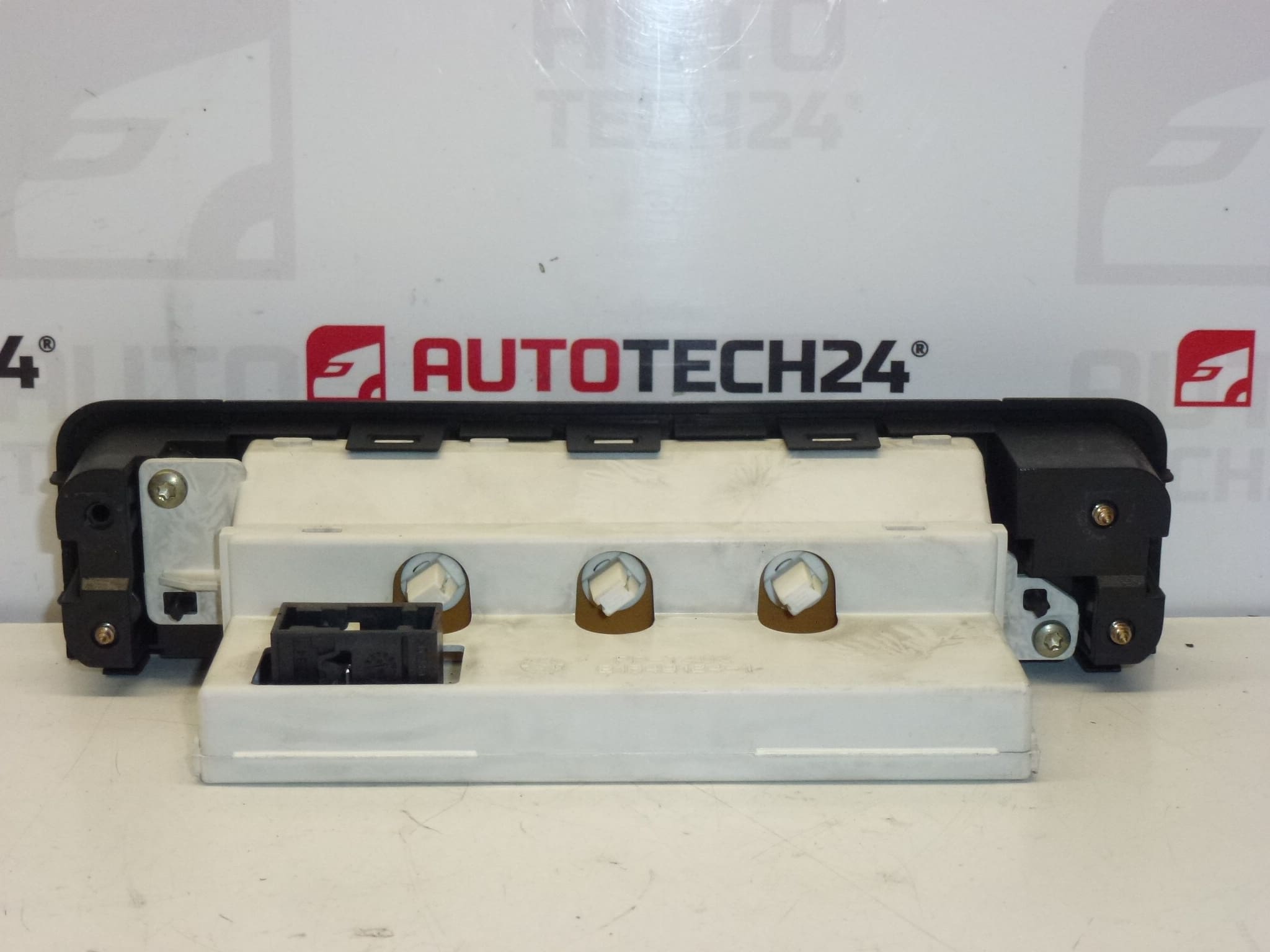 Displej rádia a palubního počítače Peugeot 406 9640975877 6155P8 - Obrázek 2