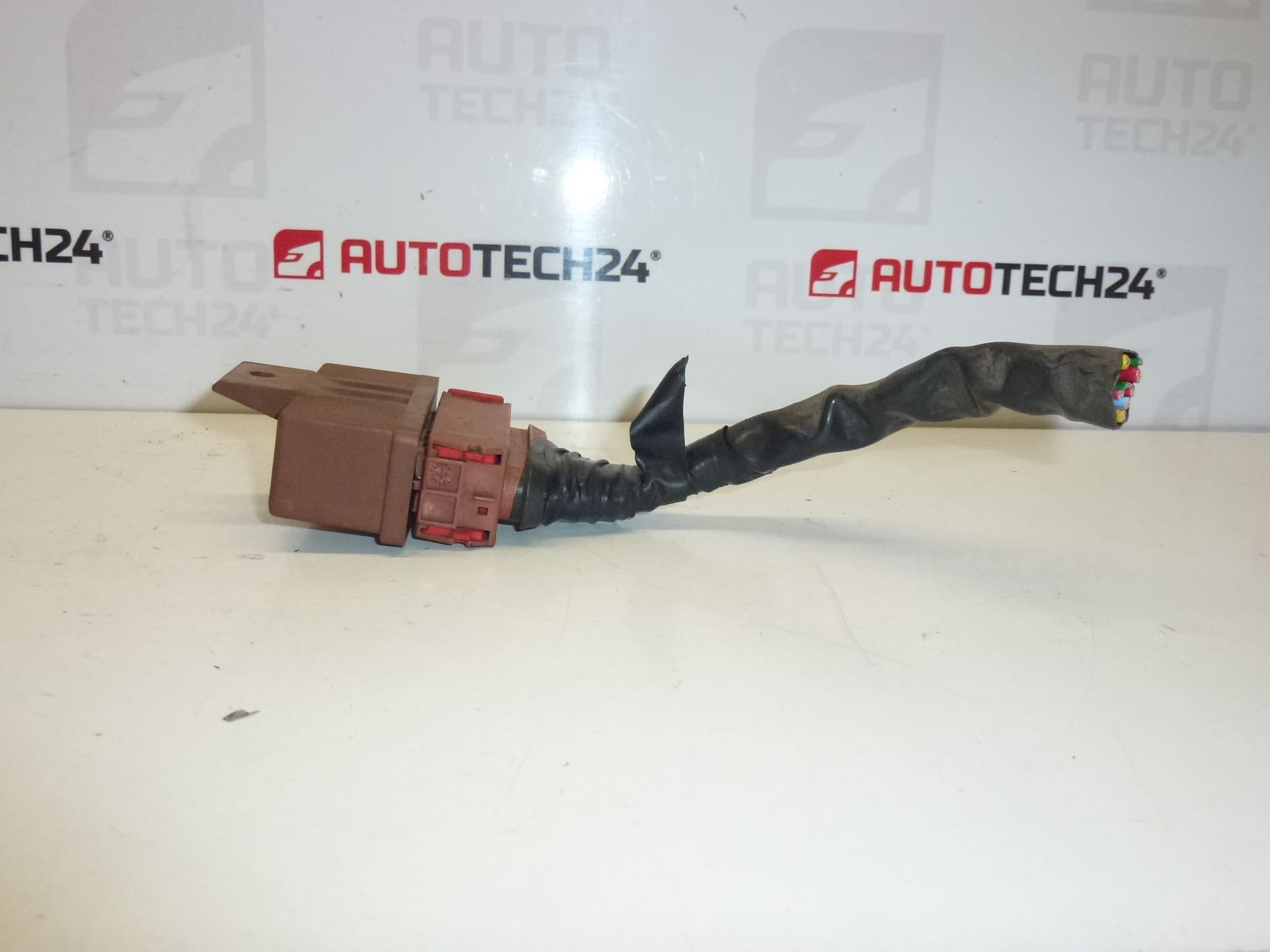 Relé paliva BITRON s kusem kabeláže 240109 19207L - Obrázek 2