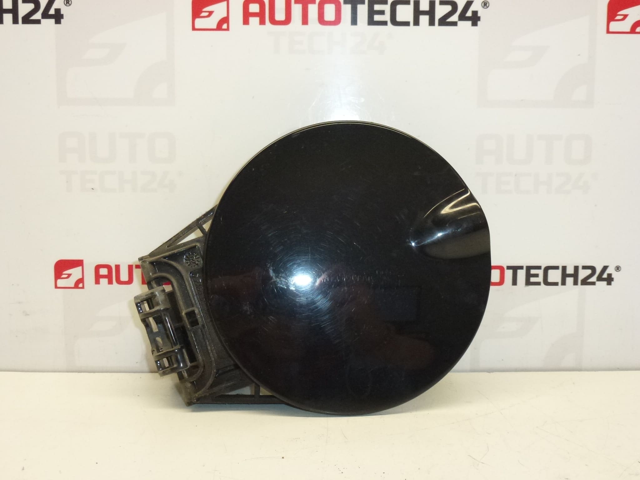Víčko kryt nádrže Citroën C3 EXY 9641873480 1517A2