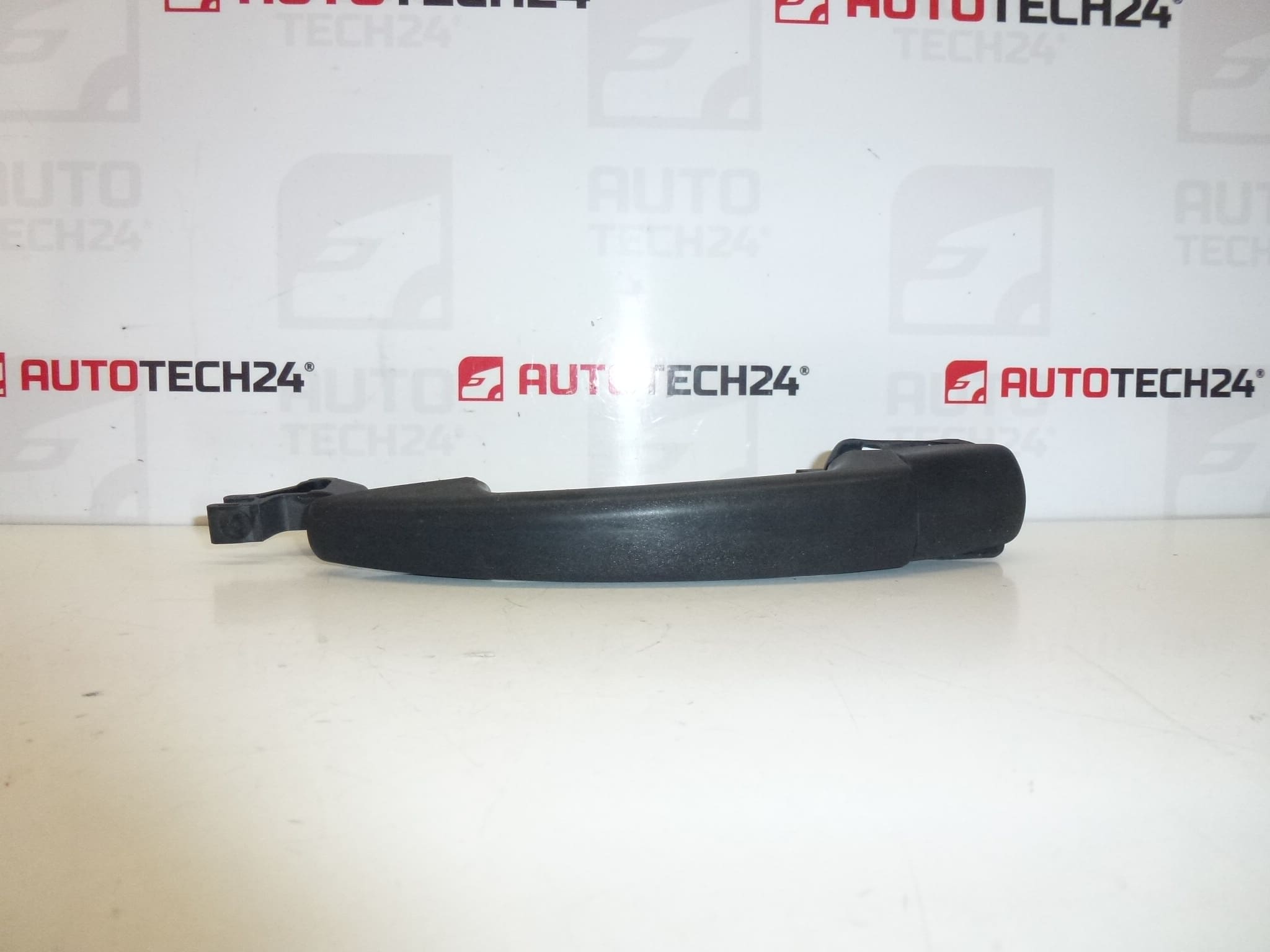 Klika dveří Citroën Peugeot černá 9101EQ