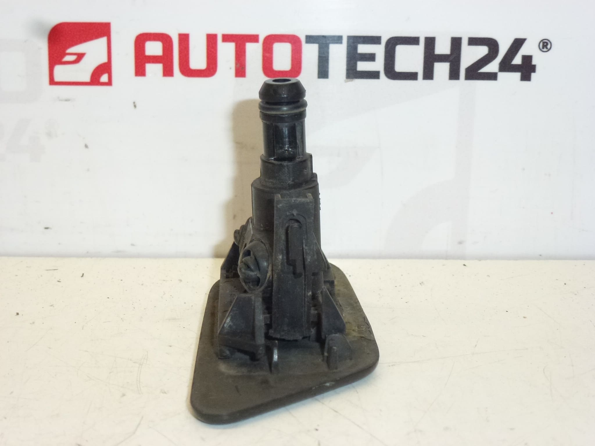 Tryska ostřikovače s krytkou levého světlometu Citroën C8 6438K3 6438K7 - Obrázek 2