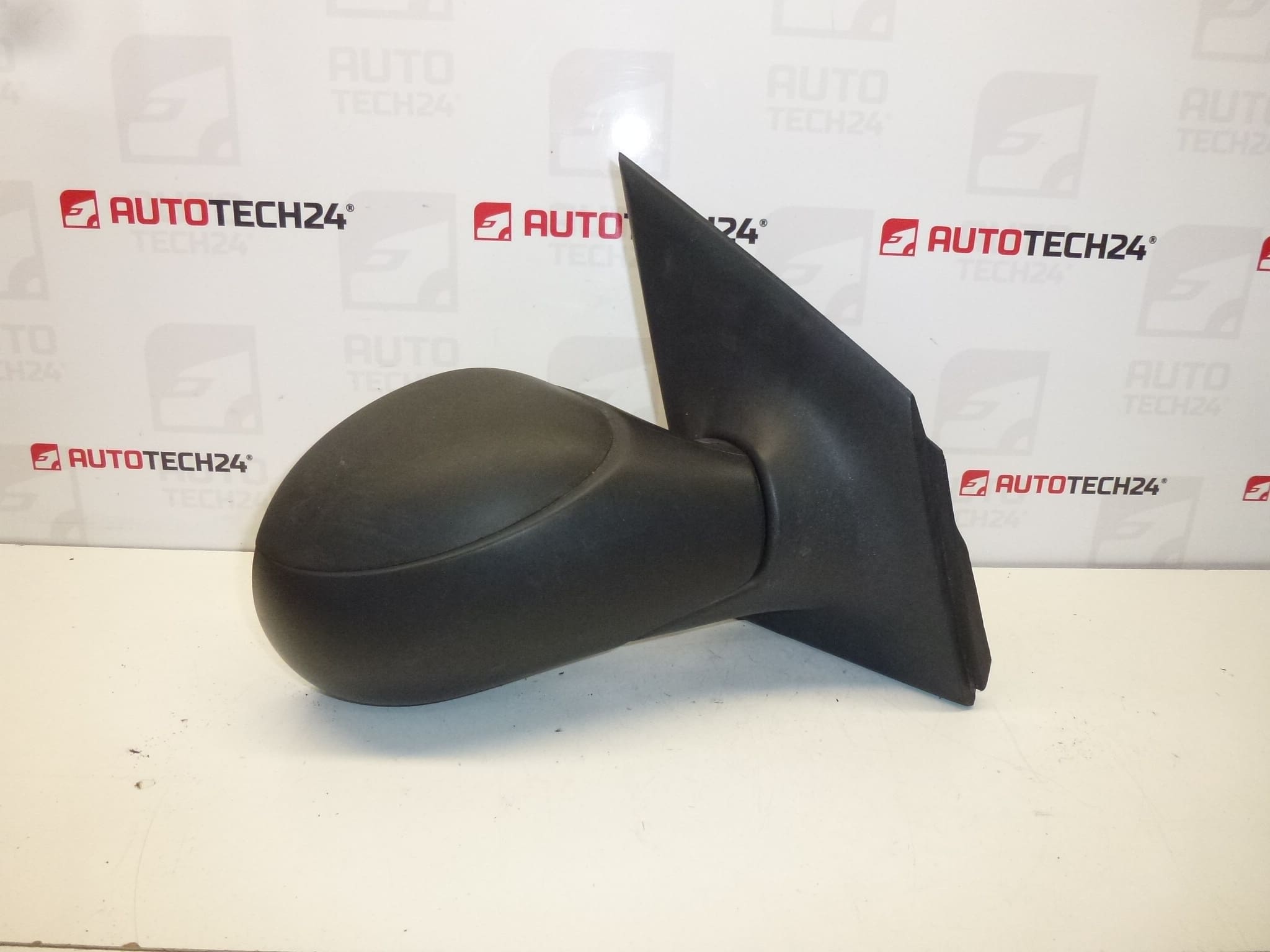 Pravé zpětné zrcátko Citroën C2 mechanické 8149RG