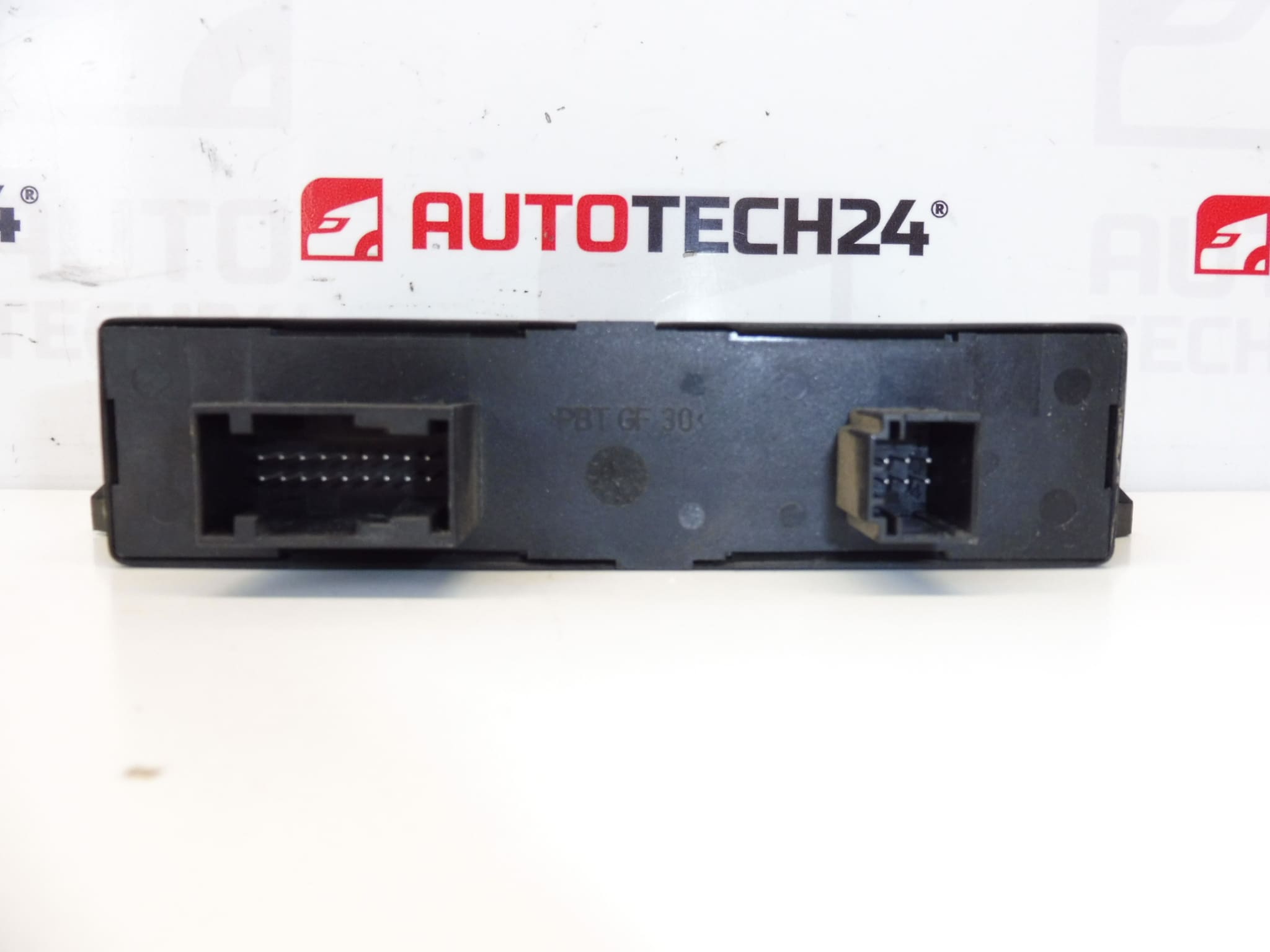 ECU parkovací asistent Citroën 9650400280 601881 - Obrázek 2