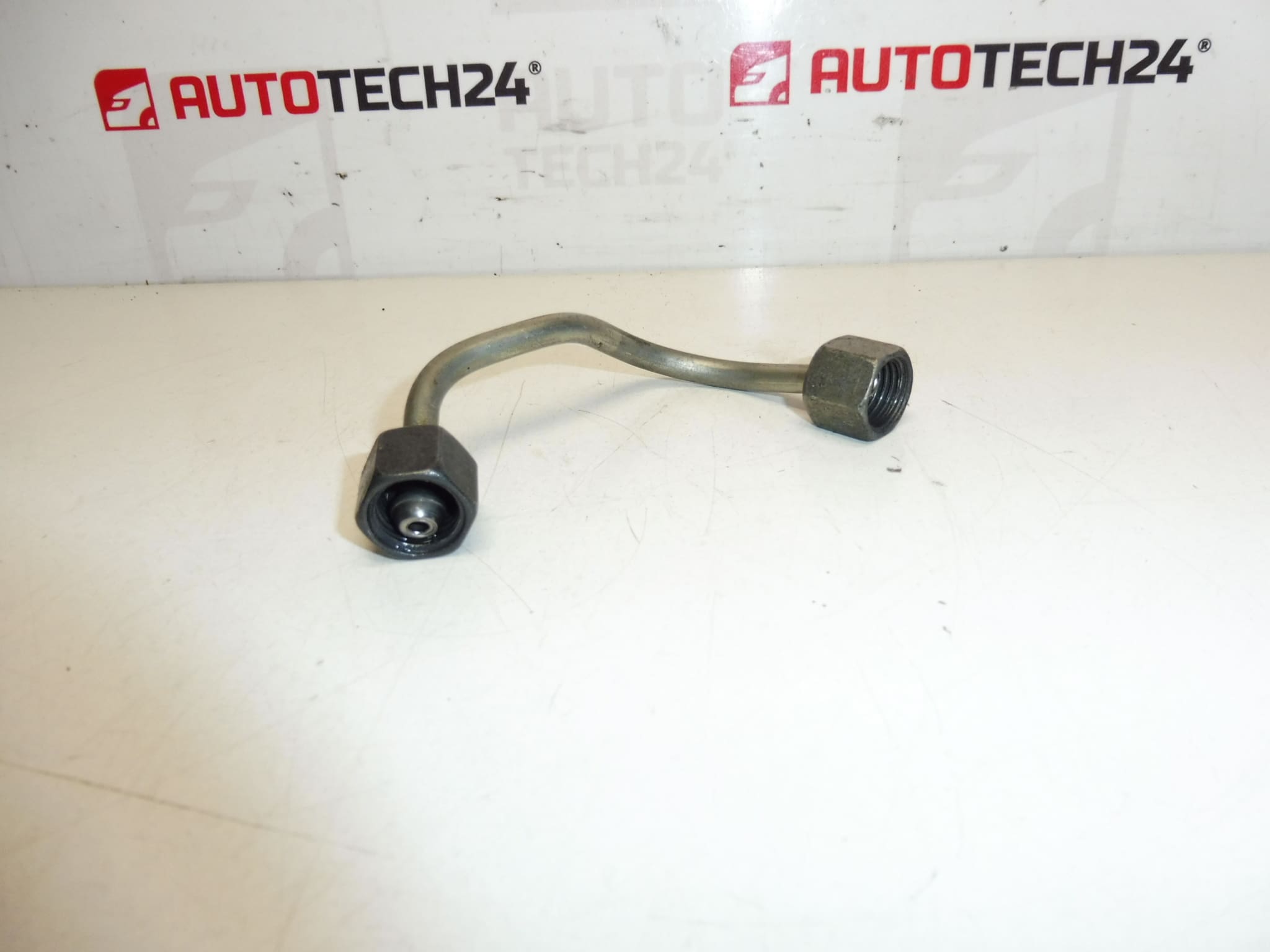 Přívodní trubka 3. vstřikovač Citroën Peugeot 9811737680 - Obrázek 2