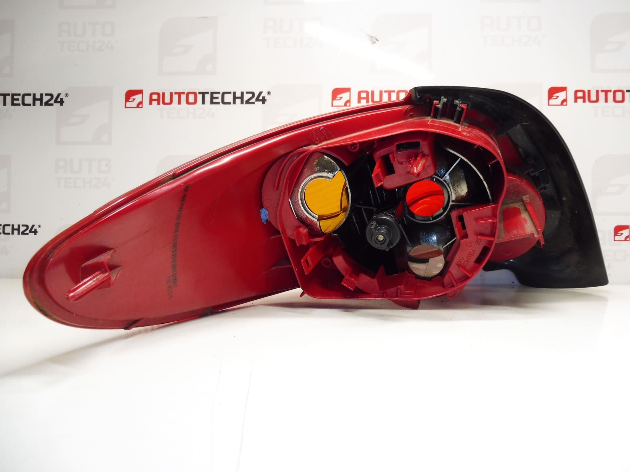 Pravé zadní světlo Peugeot 206 CC 6351S1 - Obrázek 2