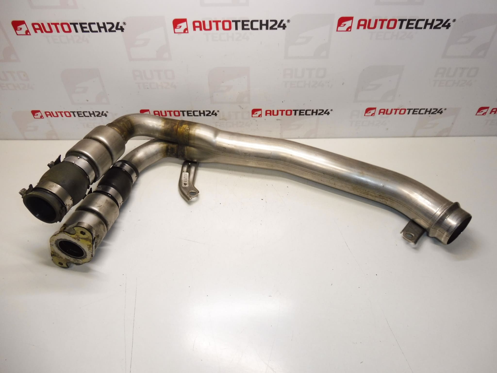 Přípojka vzduchu Citroën Peugeot 2.2 HDI 125kW 9654971380 0382HF - Obrázek 2