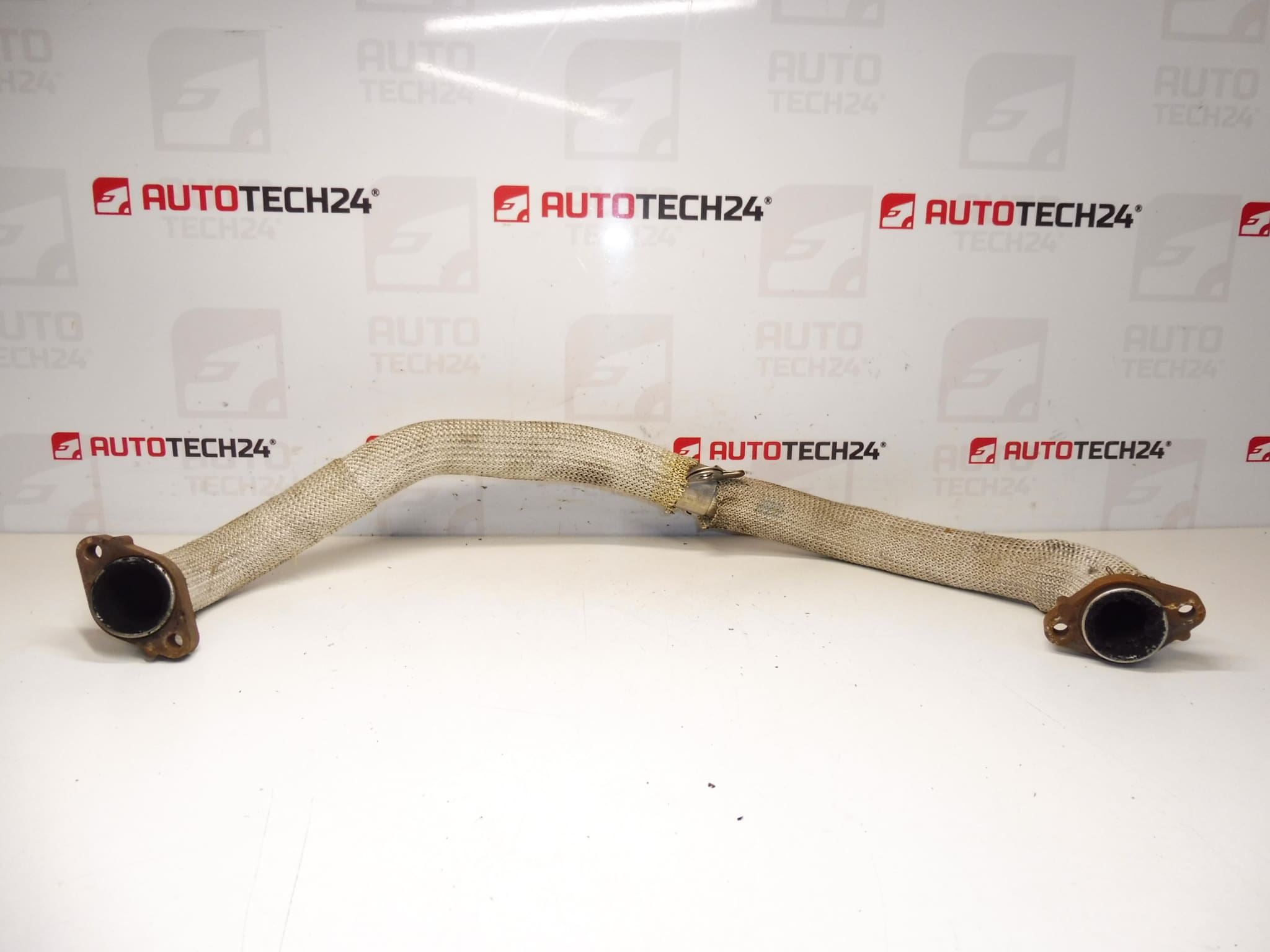 Potrubí recirkulace plynů Citroën Peugeot 2.2 HDI 125 KW 9661897380 1618T4 - Obrázek 2