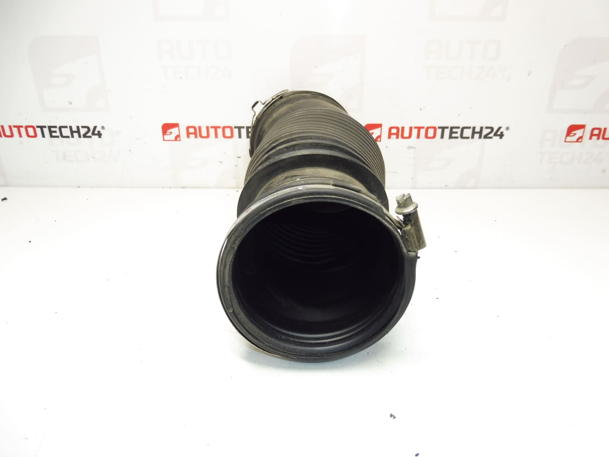 Přípojka nasávaného vzduchu Citroën C8 Peugeot 807 2.2 HDI 1434A7 - Obrázek 2