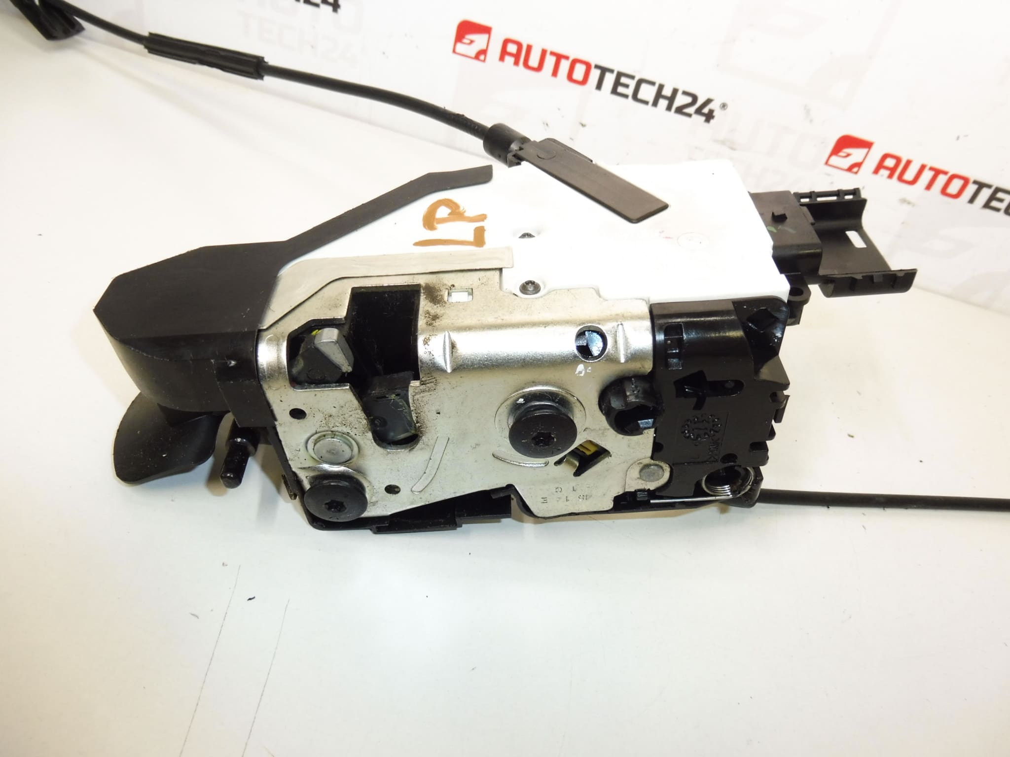 Zámek levých předních dveří Citroën C3 Picasso 9135FR - Obrázek 2