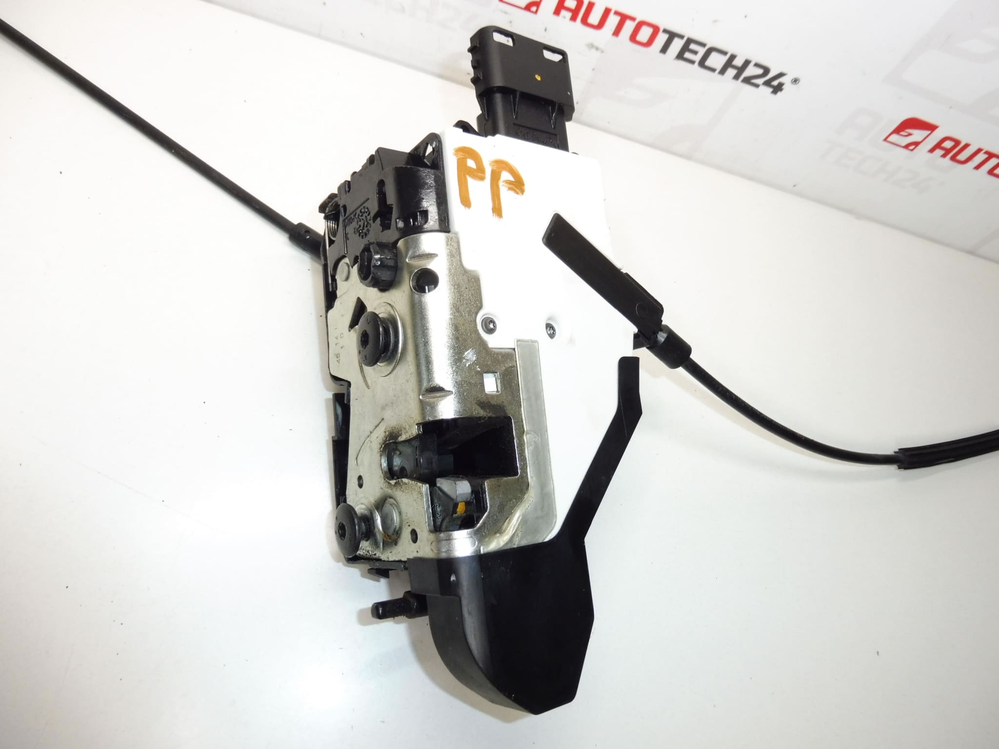 Zámek pravých předních dveří Citroën C3 Picasso 9136FH - Obrázek 2
