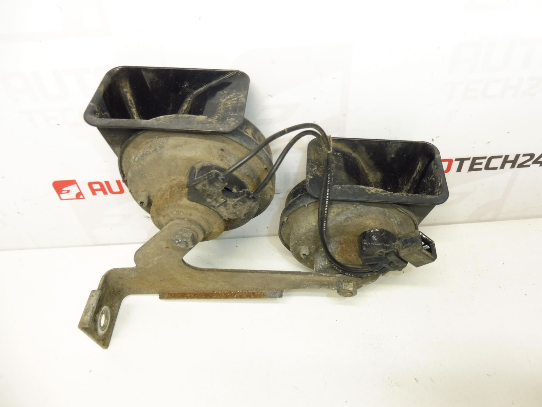 Klakson houkačka Citroën Peugeot 6236F0 - Obrázek 2