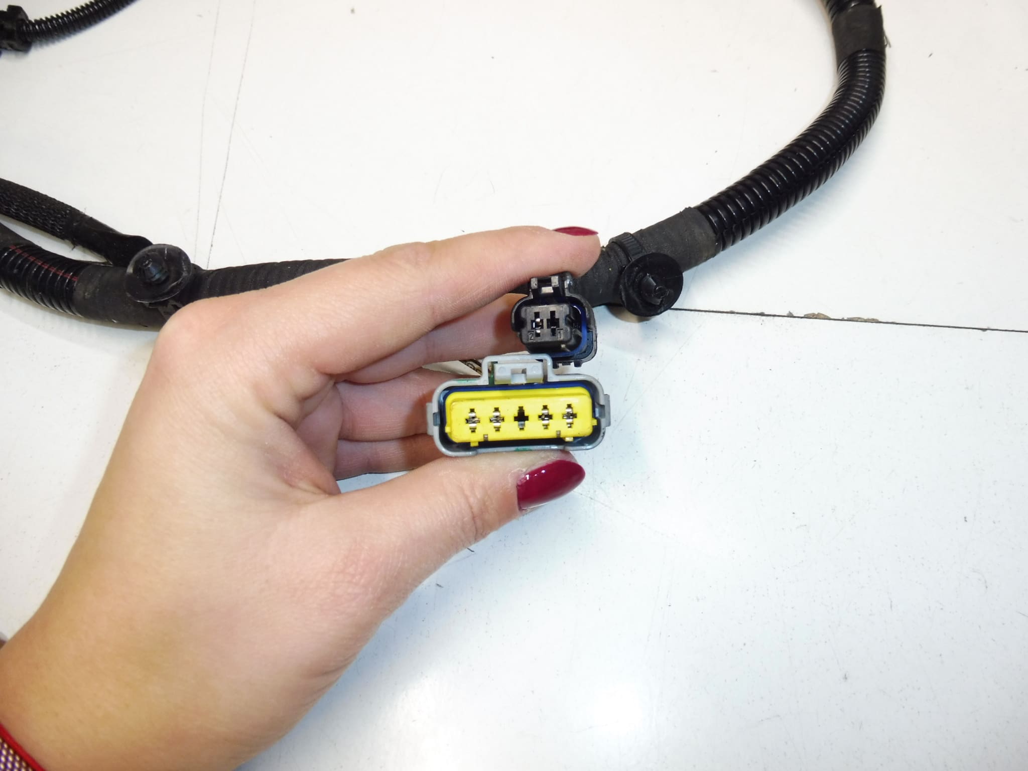 Plusový svazek motoru Citroën Peugeot 1.6 e-HDi 9671135480 5642VF - Obrázek 2