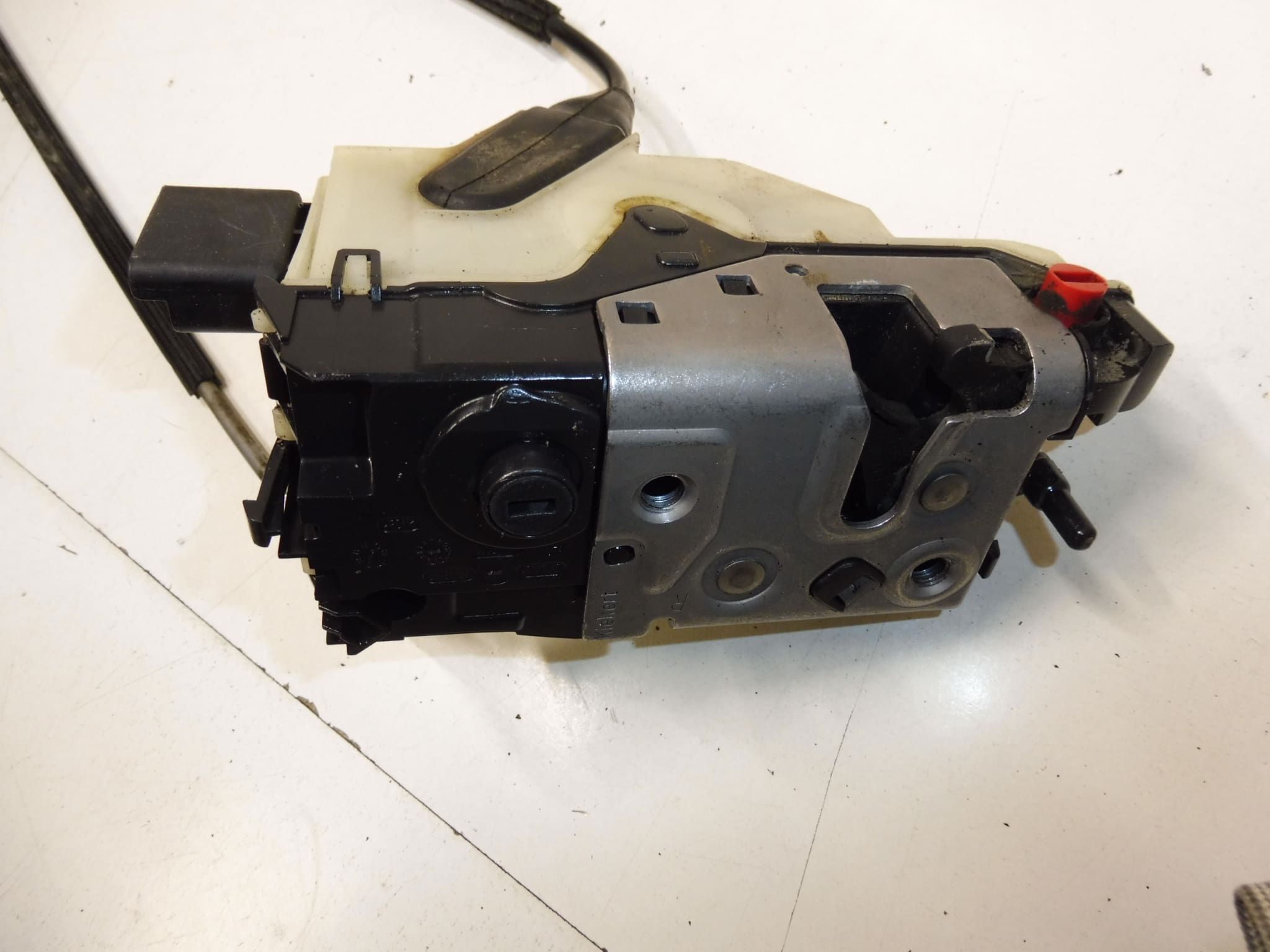 Zámek pravých zadních dveří Citroën C4 9685352080 9138AH - Obrázek 2