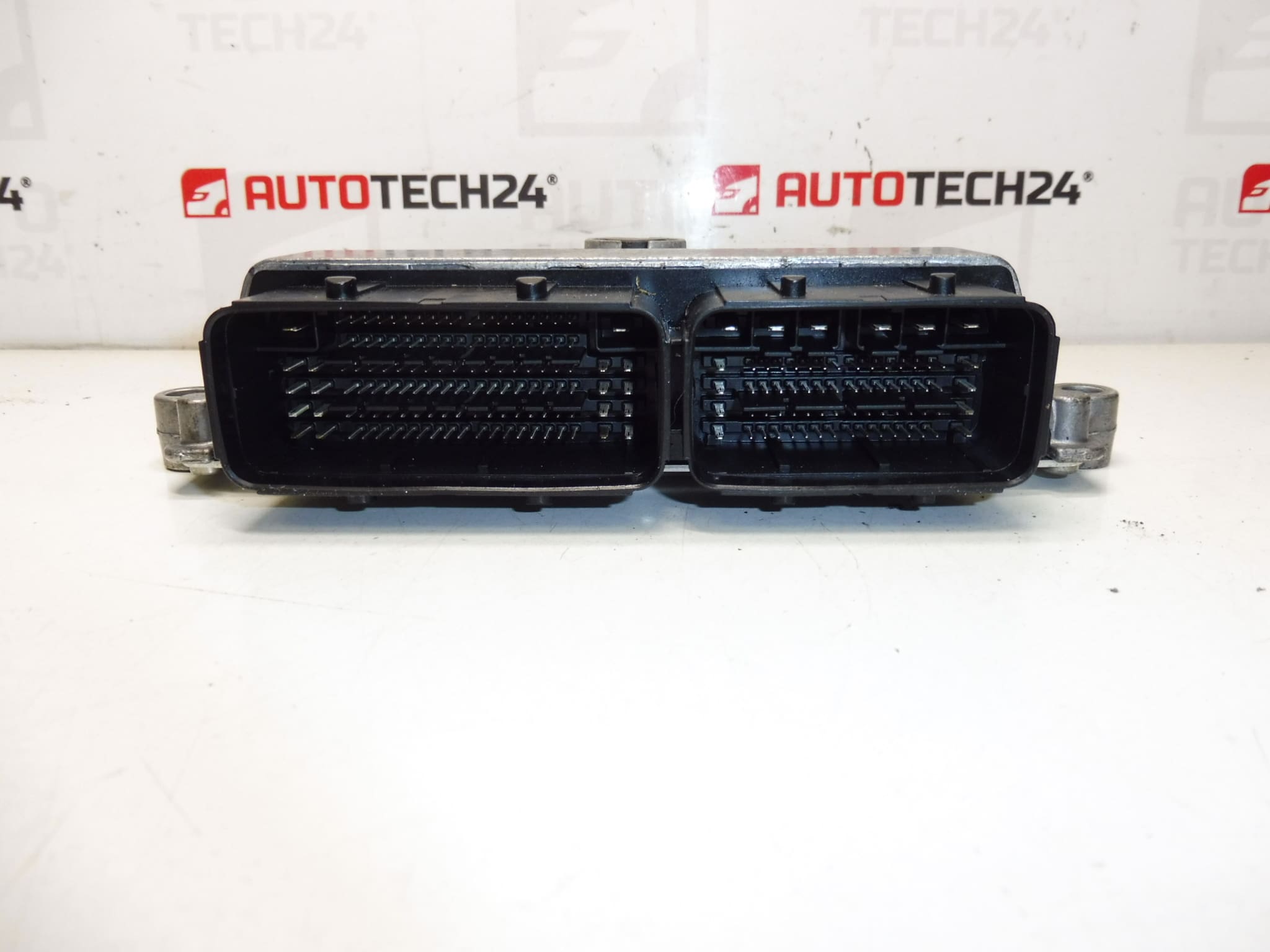 Řídící Jednotka Motoru ECU Valeo VD46.1 Citroën Peugeot DS4 9812338980 1612886780 - Obrázek 2