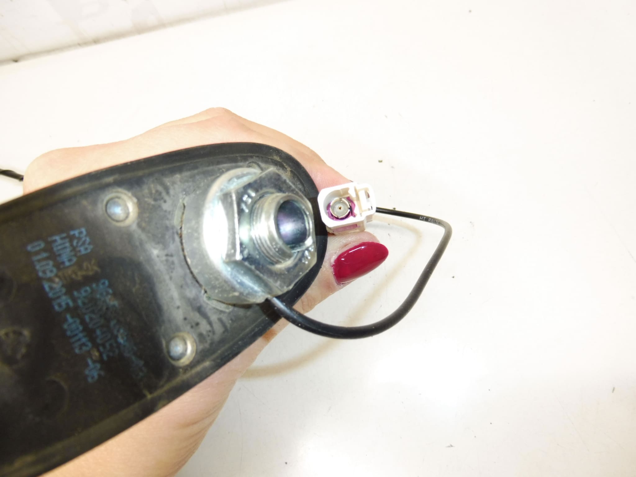 Anténa Citroën C4 II B7 a DS4 9665363880 658770 - Obrázek 2