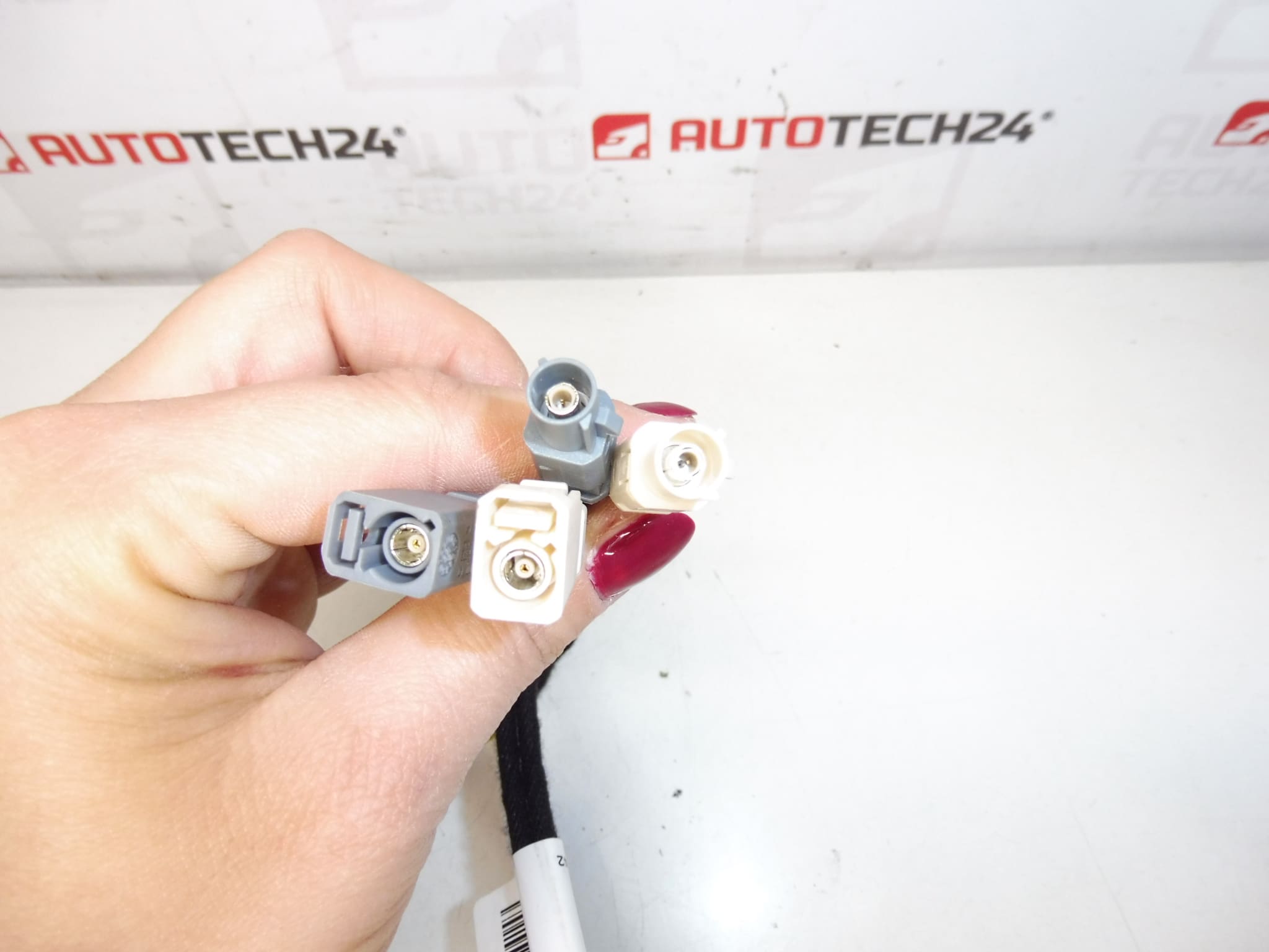 Svazek Vodičů Antény Citroën C4 II B7 a DS4 9675654480 6587C8 - Obrázek 2