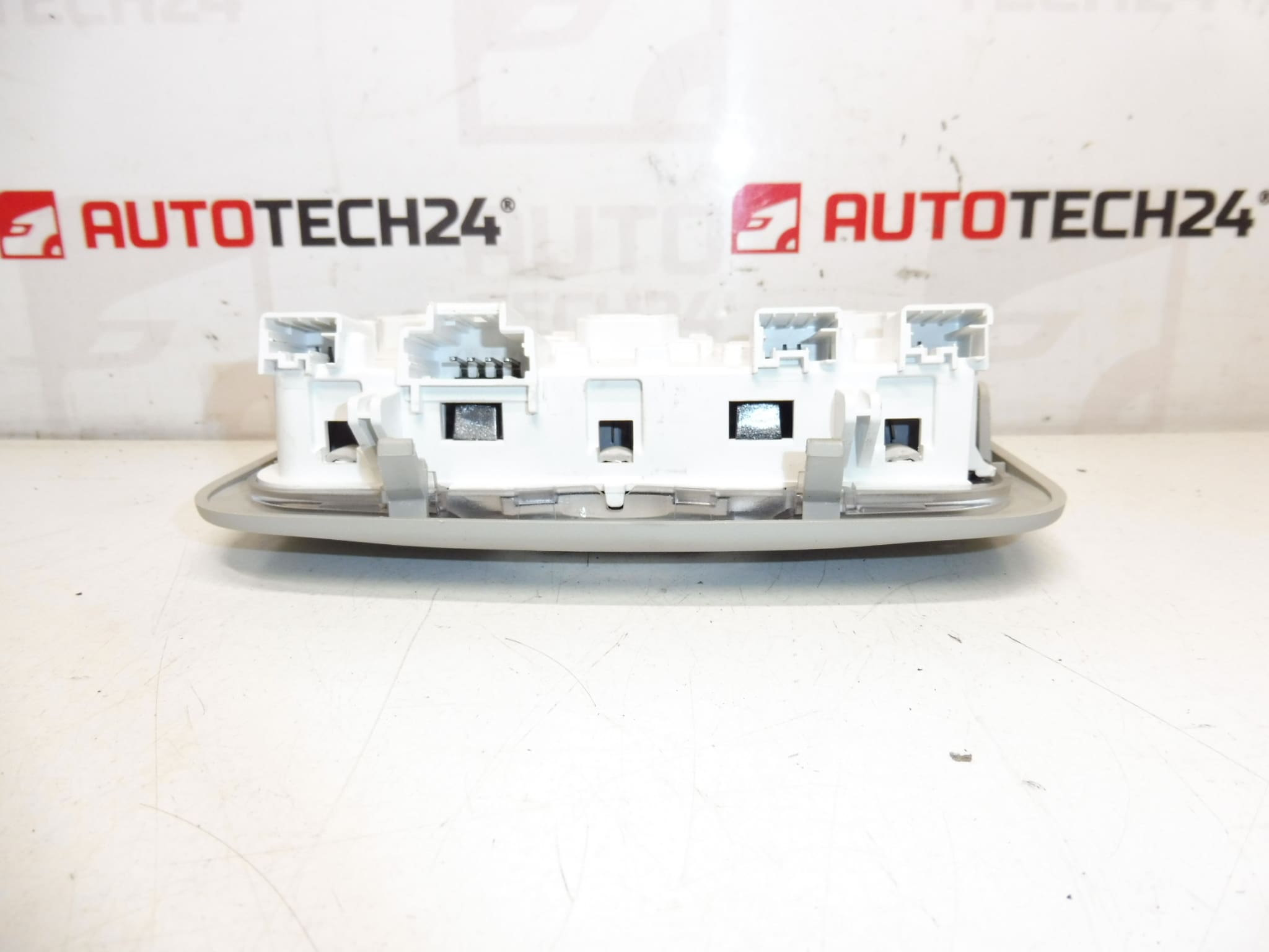 Stropní svítilna pro vozy Citroën Peugeot DS 96781446BJ 6362AY - Obrázek 2