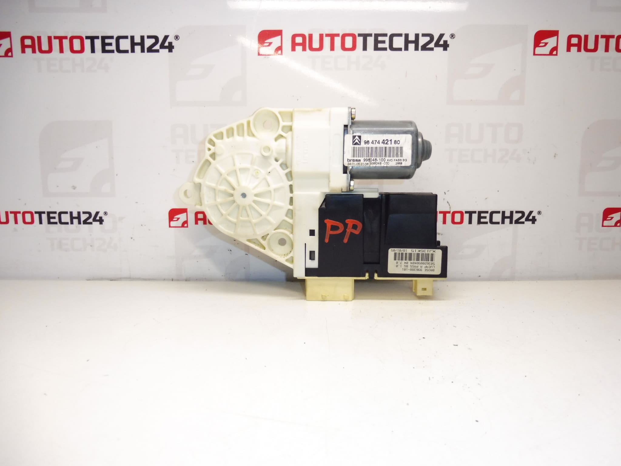 Motor stahování pravého okna Citroën C4 9647442180 9222AV