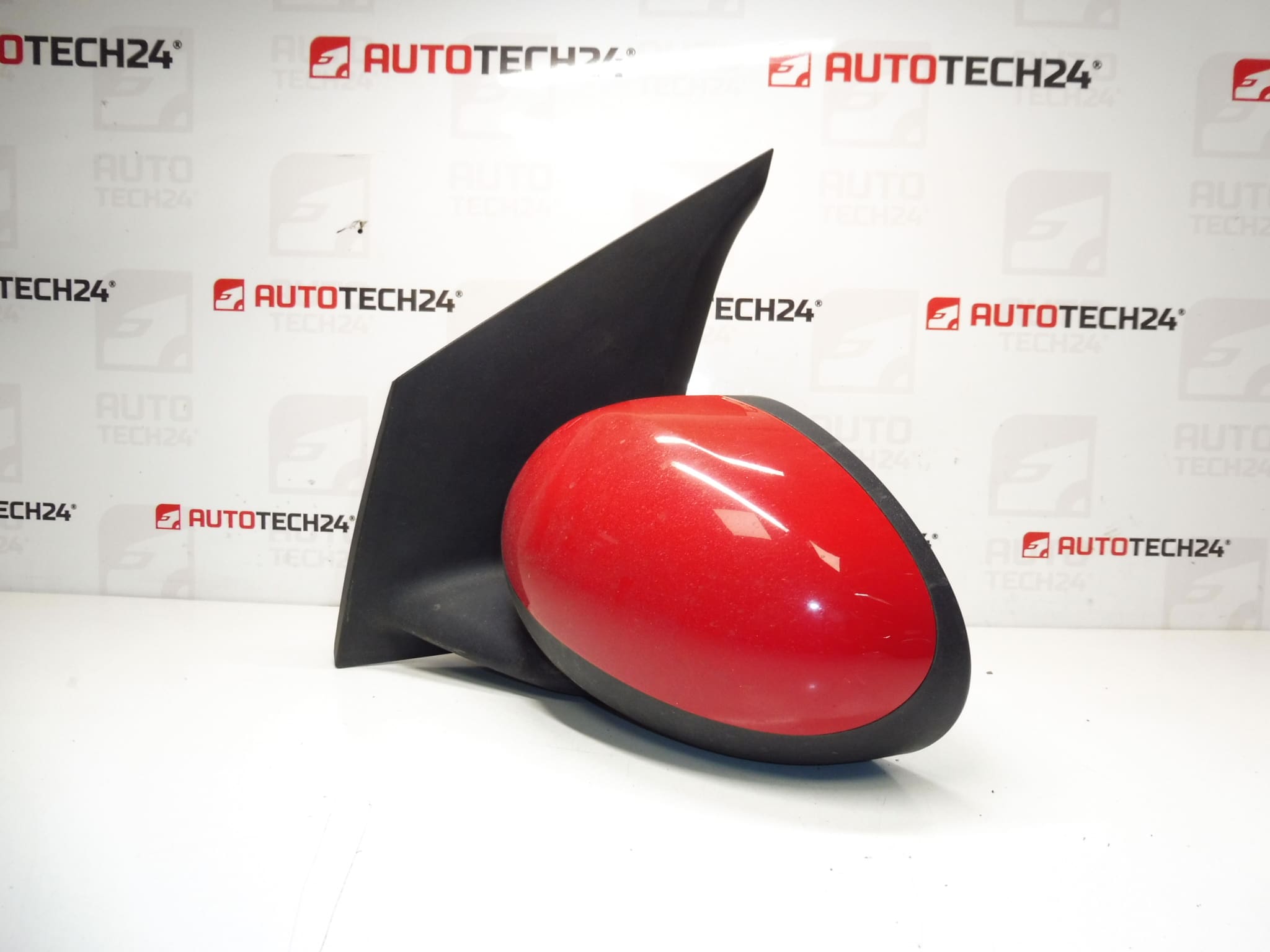 Zrcátko levé červené Citroën C1 Peugeot 107 87940-0H010 87940-0H011