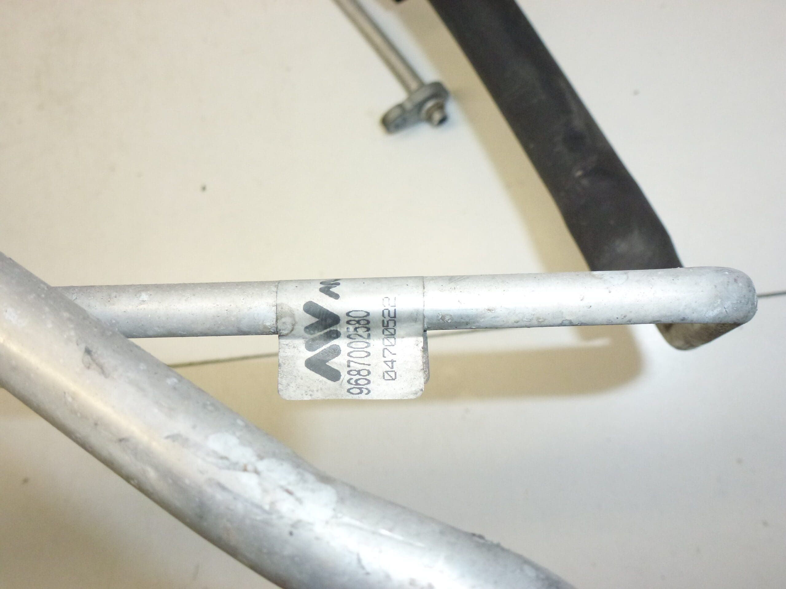 Klima trubka Peugeot 206 9687002580 6477G4 - Obrázek 2