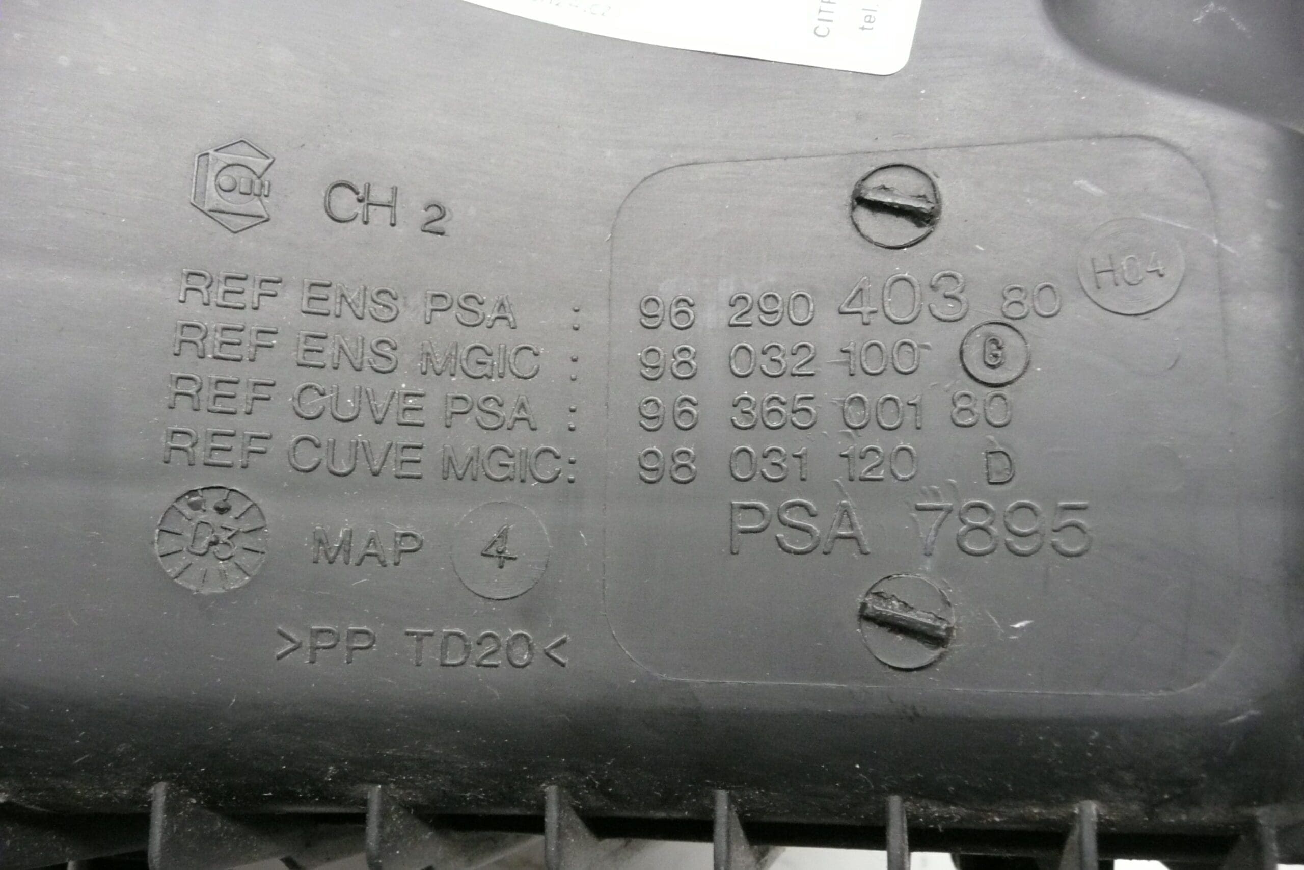Filtrbox Citroën Peugeot 2.2 HDI 9629040380 - Obrázek 2