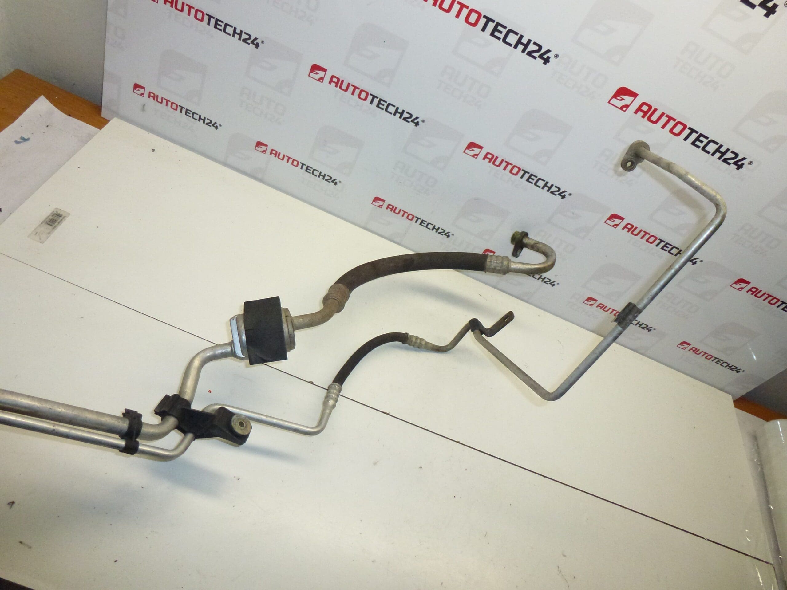 Klima Trubka Citroën C2 C3 9650823380 6460ZR 647794 - Obrázek 2