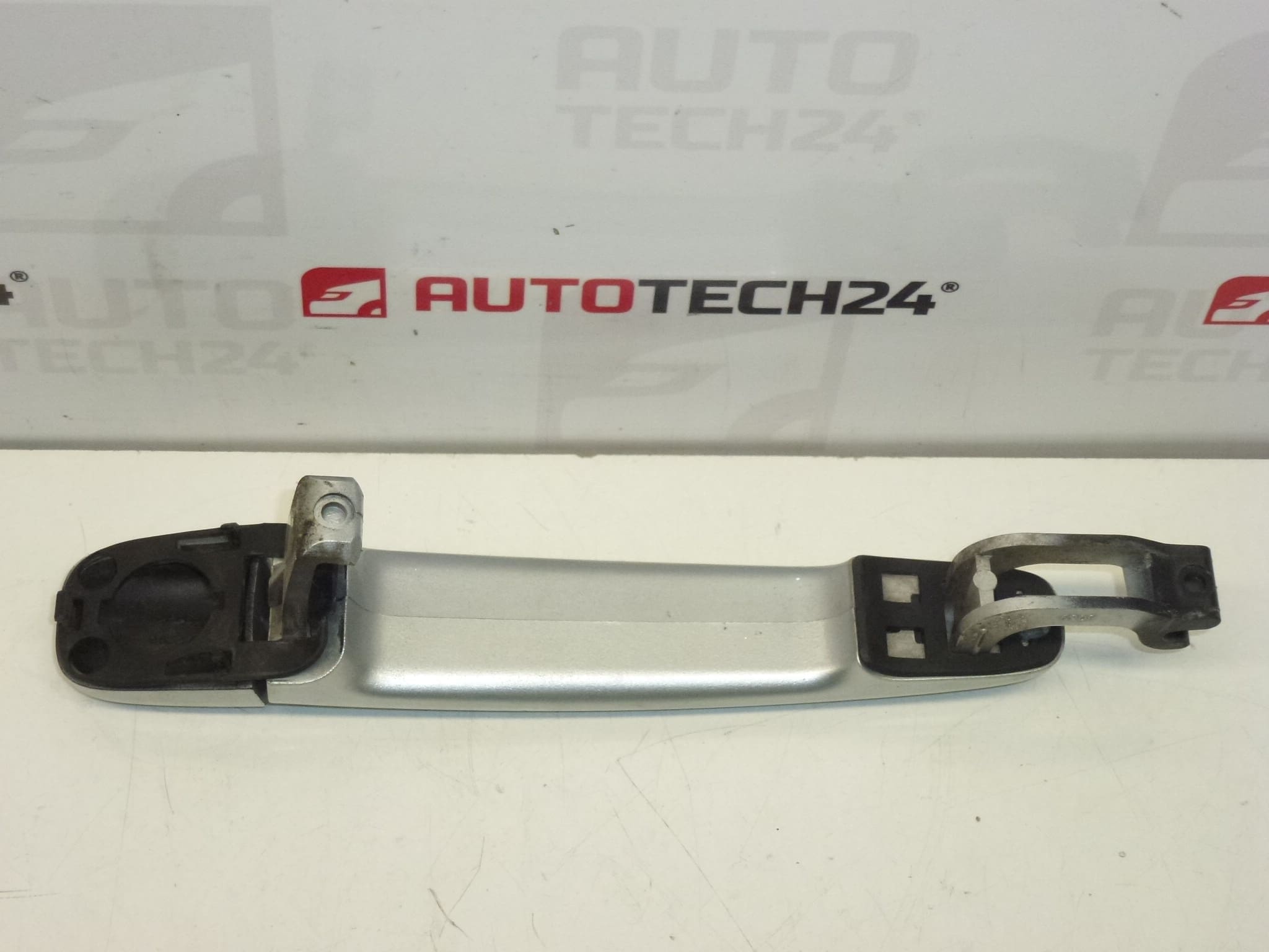 Klika dveří Citroën Peugeot stříbrná EZRC 9101W4 - Obrázek 2