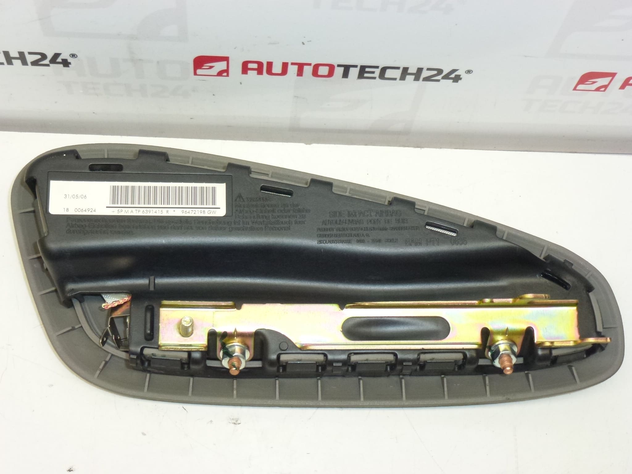 Airbag pravý Citroën Xsara Picasso 96472198GW 8216S5 - Obrázek 2