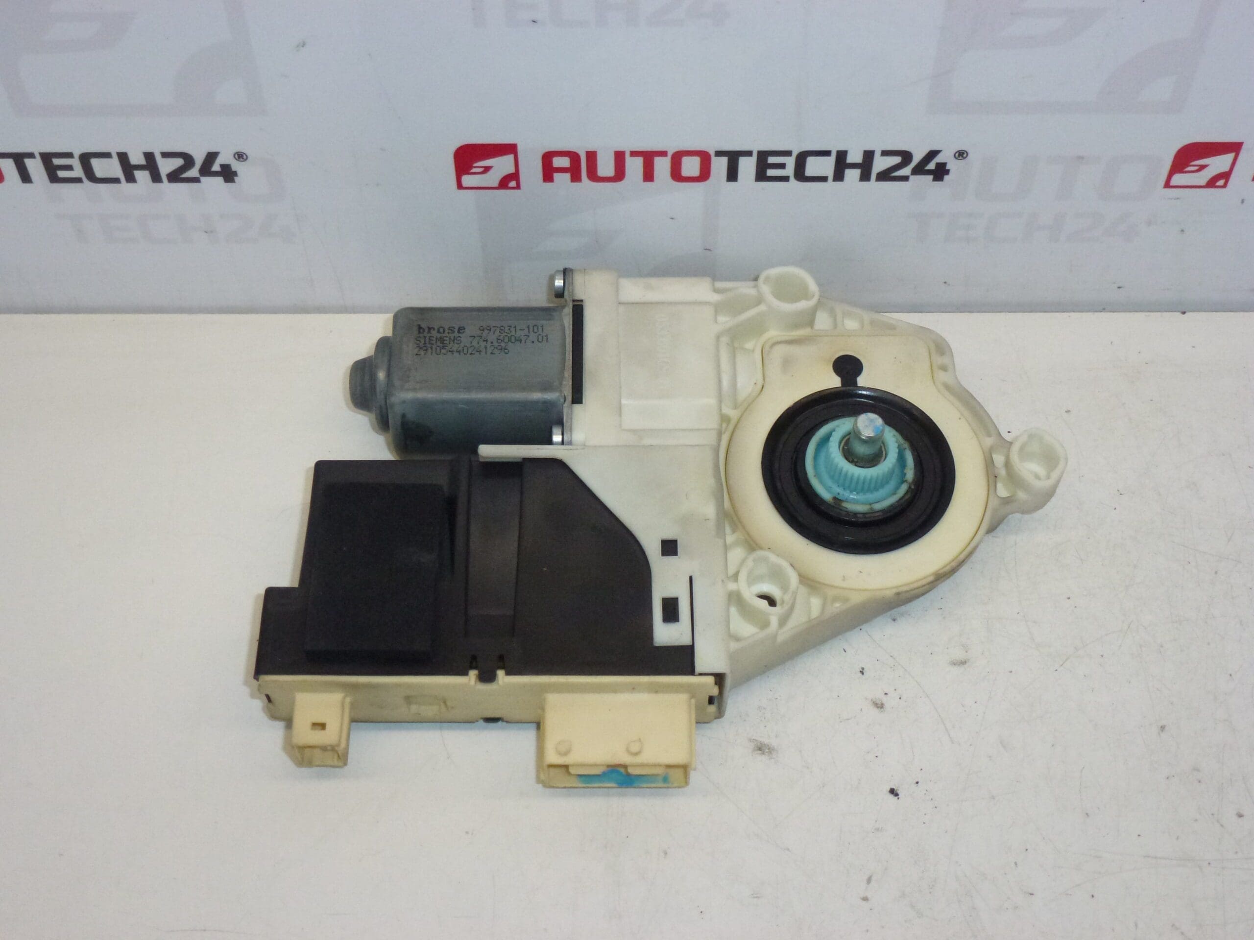 Motor pravého předního okna Citroën C4 9647441380 9222AV
