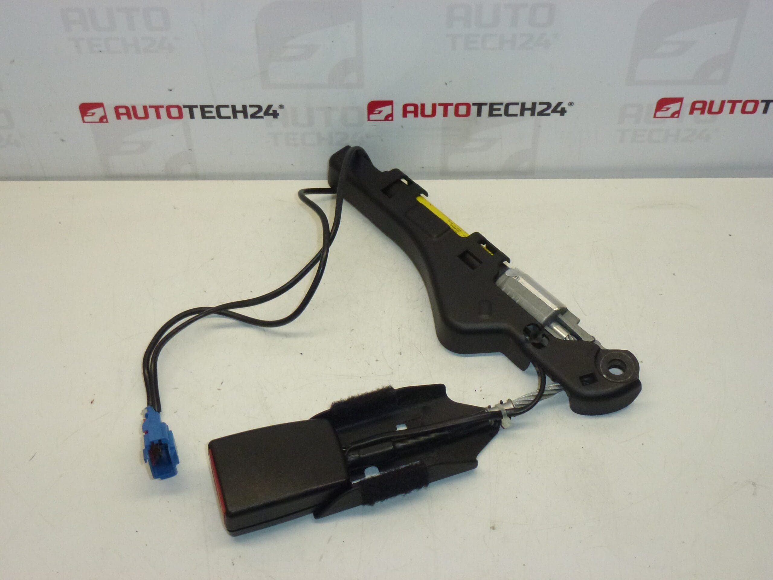 Levý přední pyronapínač Citroën C2 C3 9640676877 8973TH