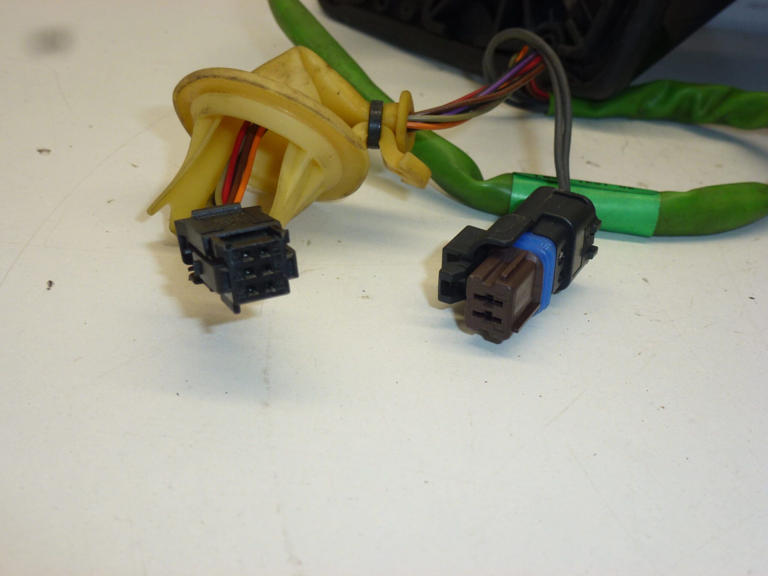 Pravé Zrcátko Peugeot 308 KTVD 8153NC - Obrázek 2