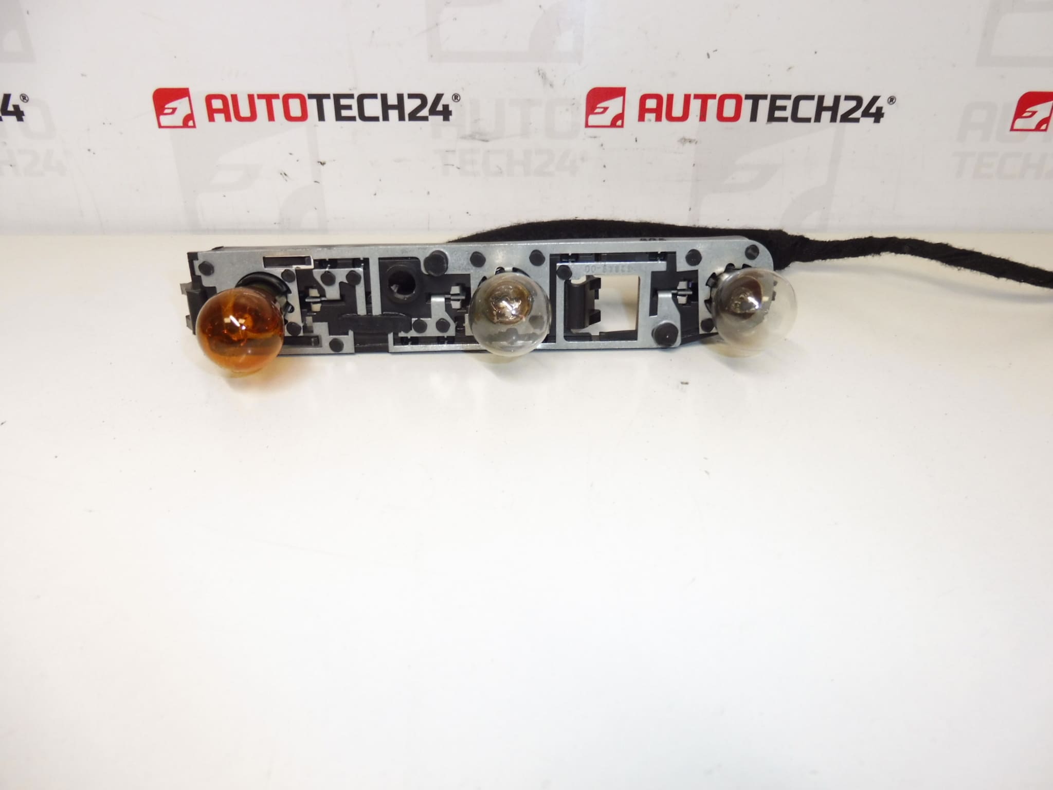 Patice zadní pravé lampy Citroën C4 GRAND Picasso 6351AC