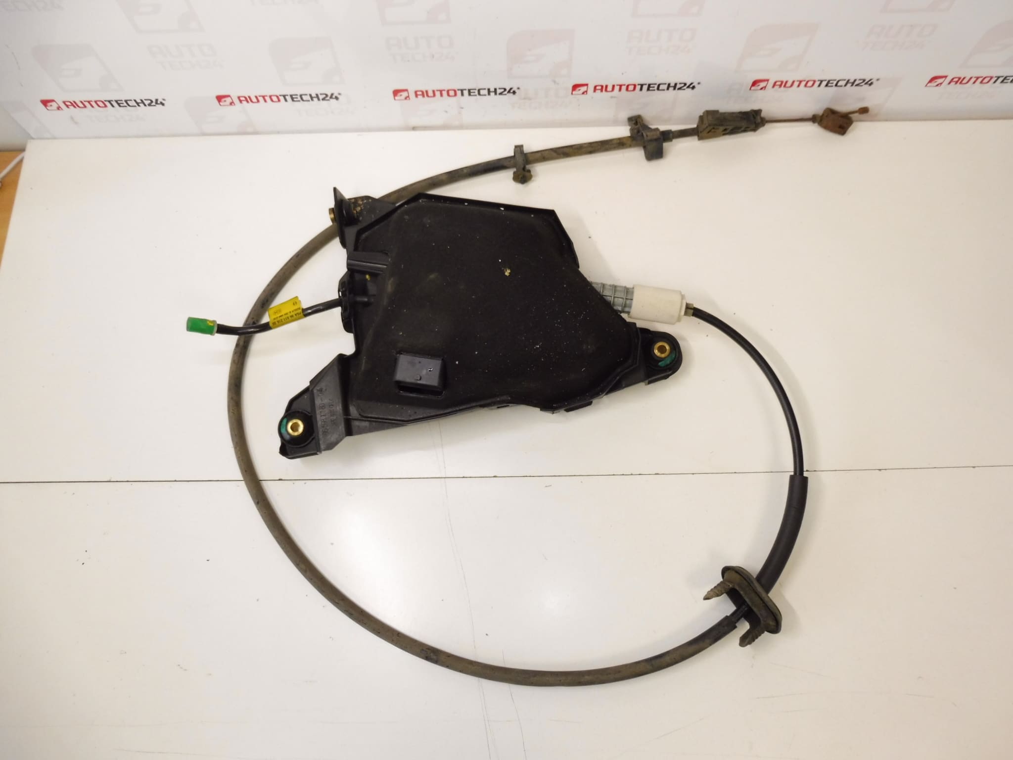 Elektronická ruční brzda Citroën C4 Picasso 0204080070 9681131680 470220