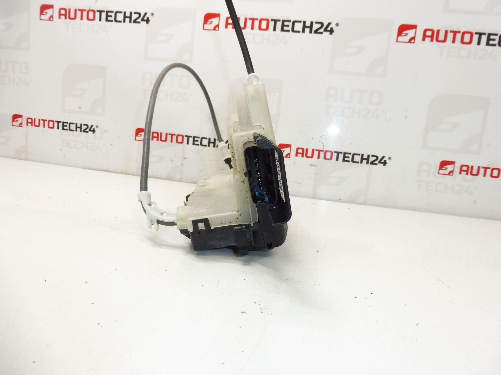 Zámek pravých zadních dveří Citroën C3 III 123984 16942941 9812398480 - Obrázek 2