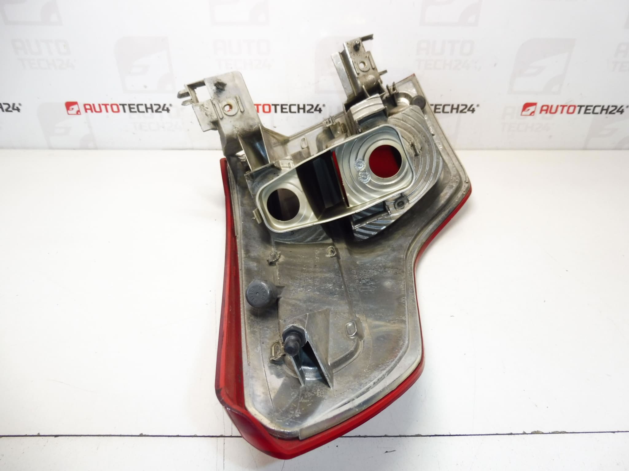 Zadní pravé světlo blatník Citroën C4 Picasso 9653547480 6351CA - Obrázek 2