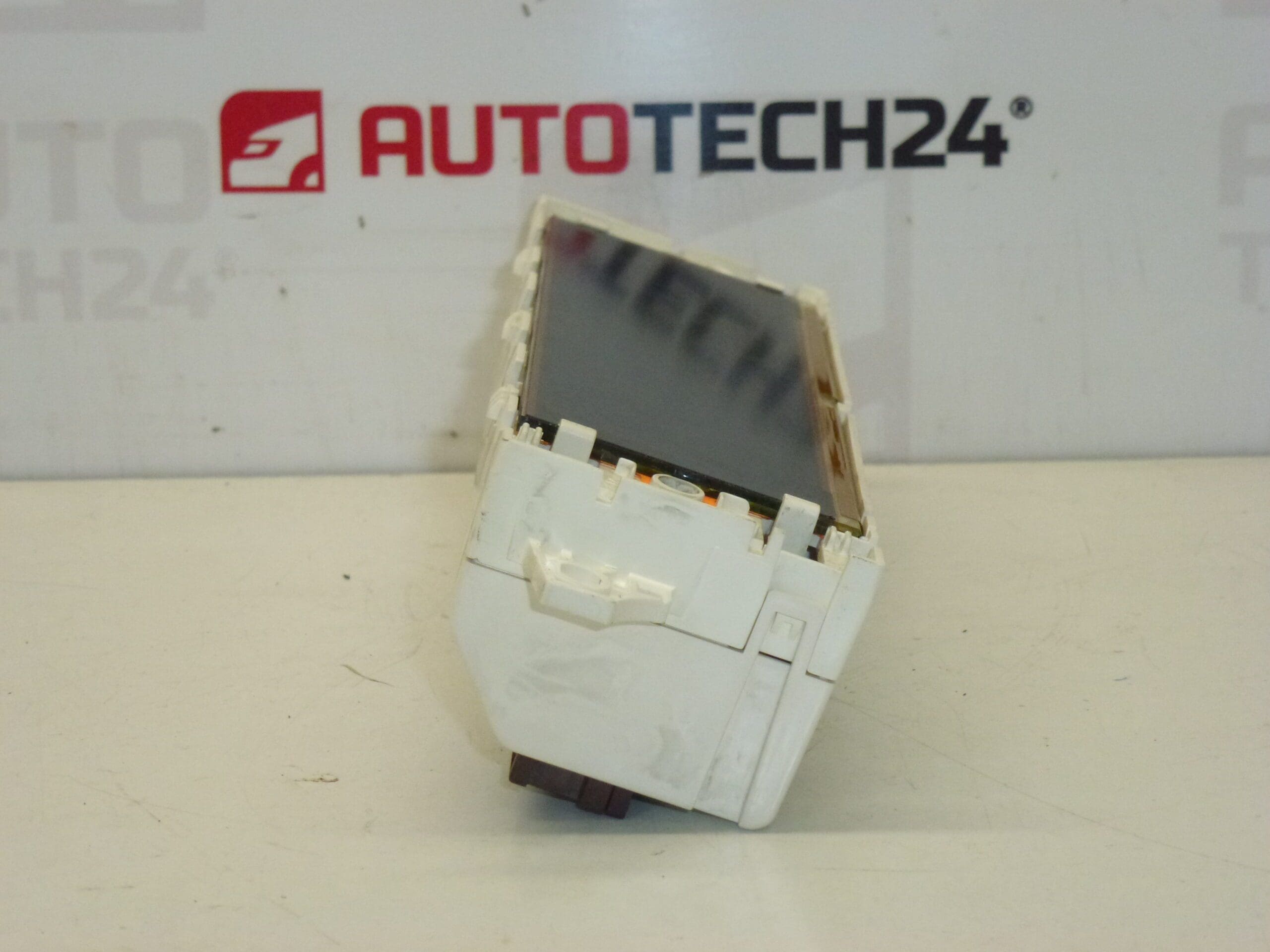 Displej rádia a počítače Peugeot 307 9663230780 - Obrázek 2