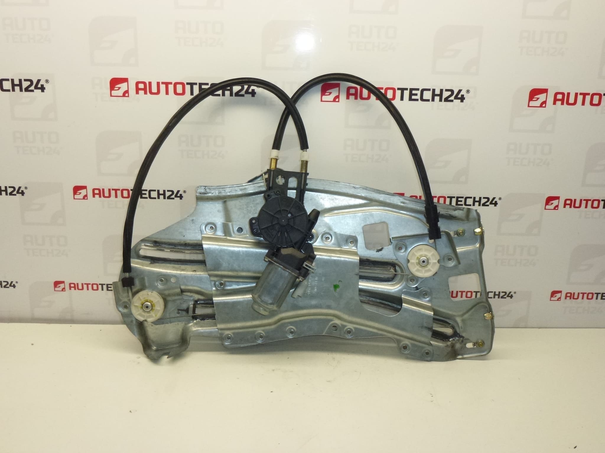 Levý zadní mechanizmus okna Citroën C3 PLURIEL 963071180D 922383