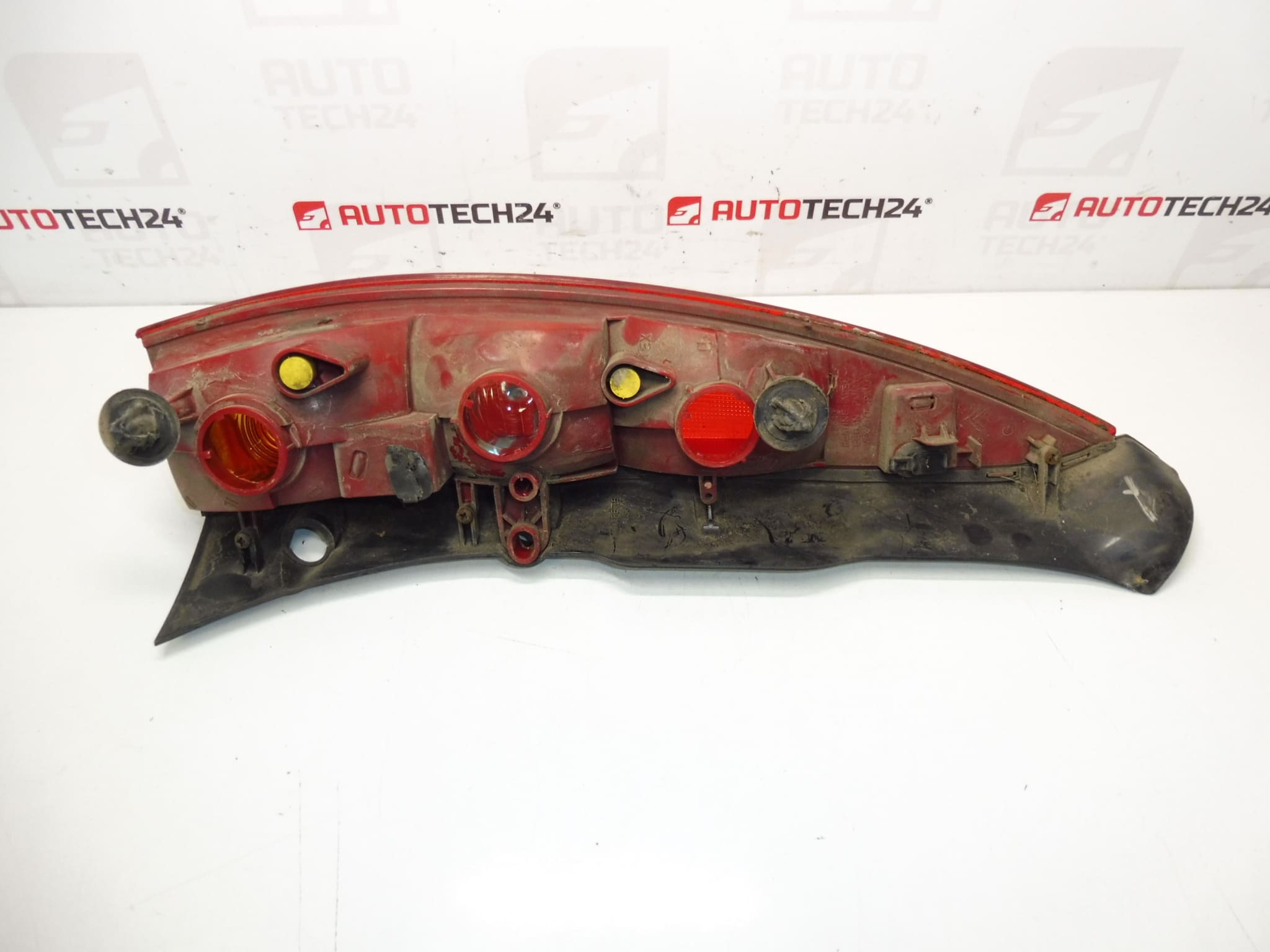 Levá Zadní Spodní Lampa Citroën C5 I a II Kombi 9637356580 6350P7 - Obrázek 2