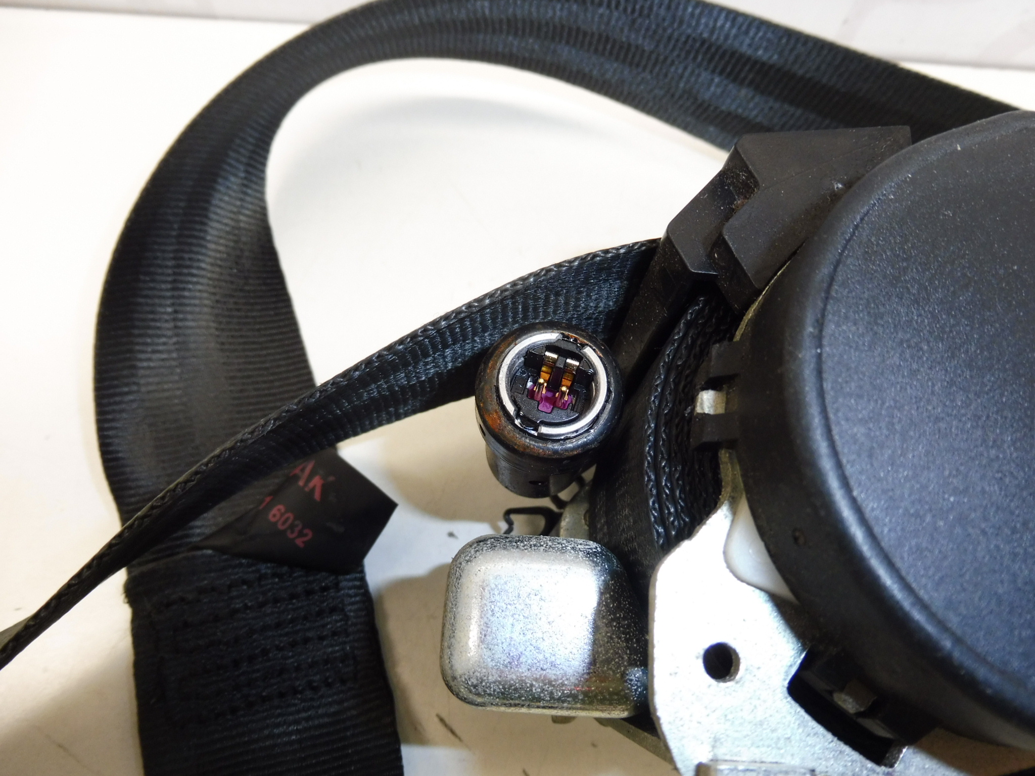 Bezpečnostní pás Citroën Peugeot 14007783XX 8974XE