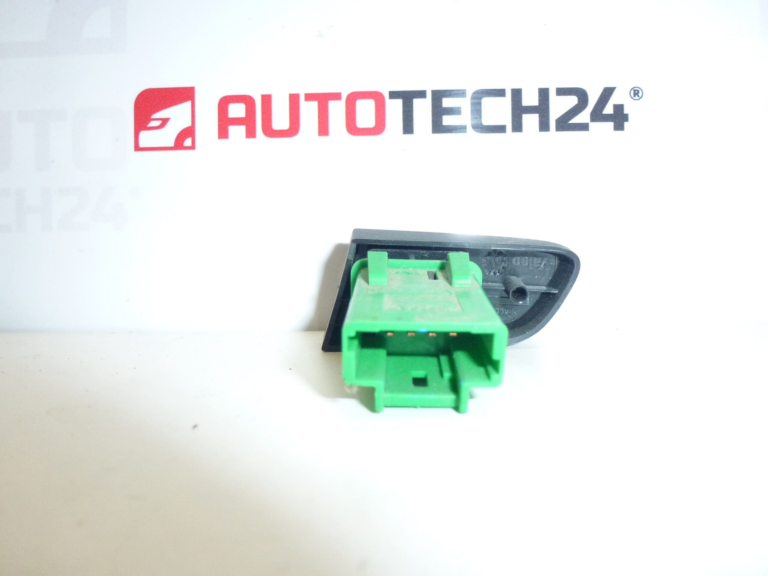 Originální ovladač Citroën C1 Peugeot 107 84790-0H010 654612