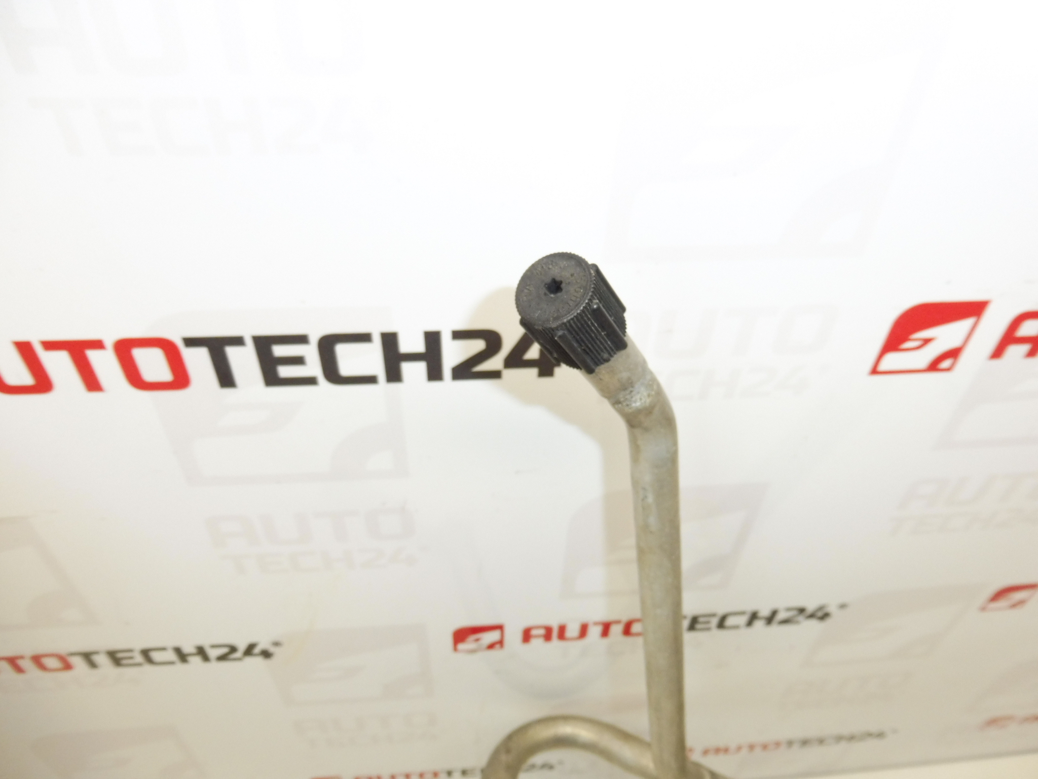 Klima trubka Citroën Peugeot 9686414180 9659576380 6477F2 647774