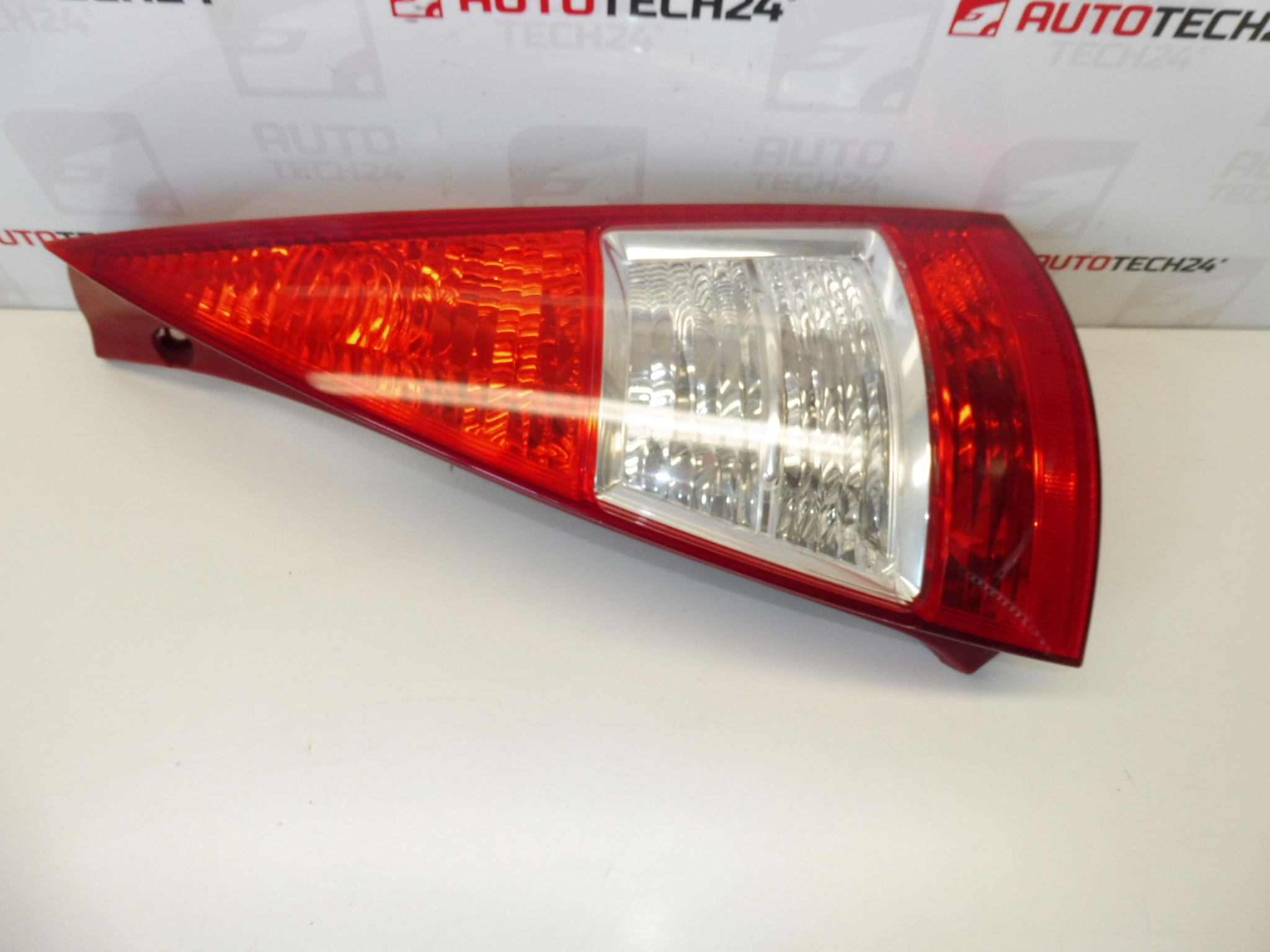 Pravá zadní lampa Citroën C3 od 2005 6351X5