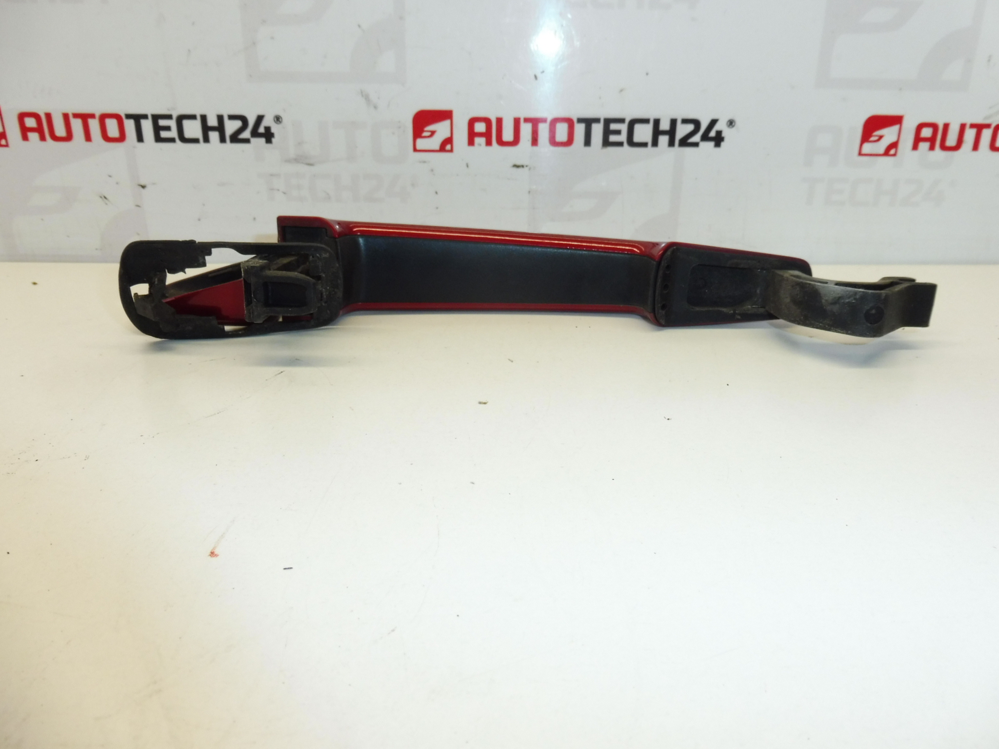Klika dveří Citroën Peugeot červená LKRD 9101GF