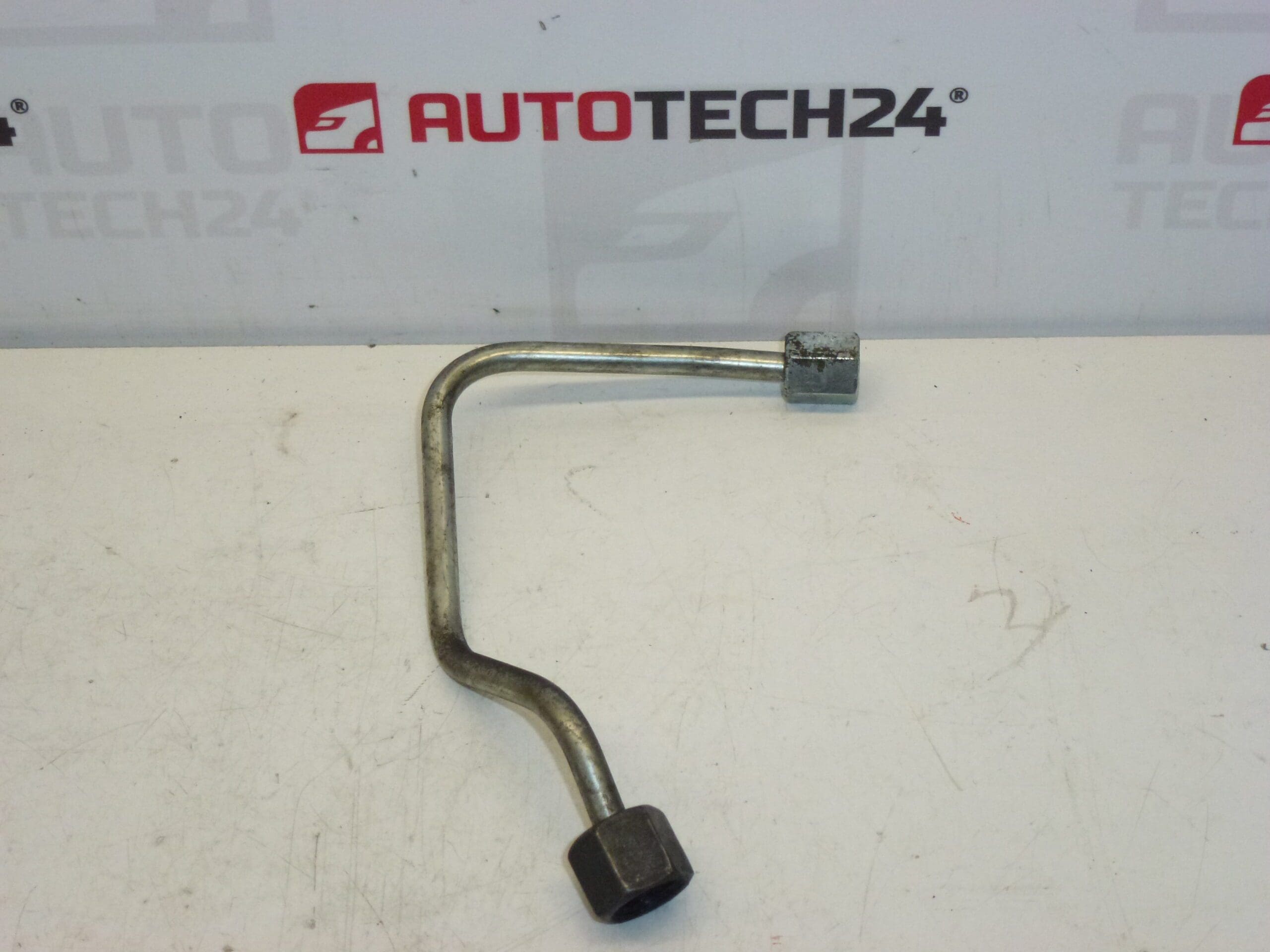 Trubka RAIL Citroën Peugeot 9684232980 1570R5