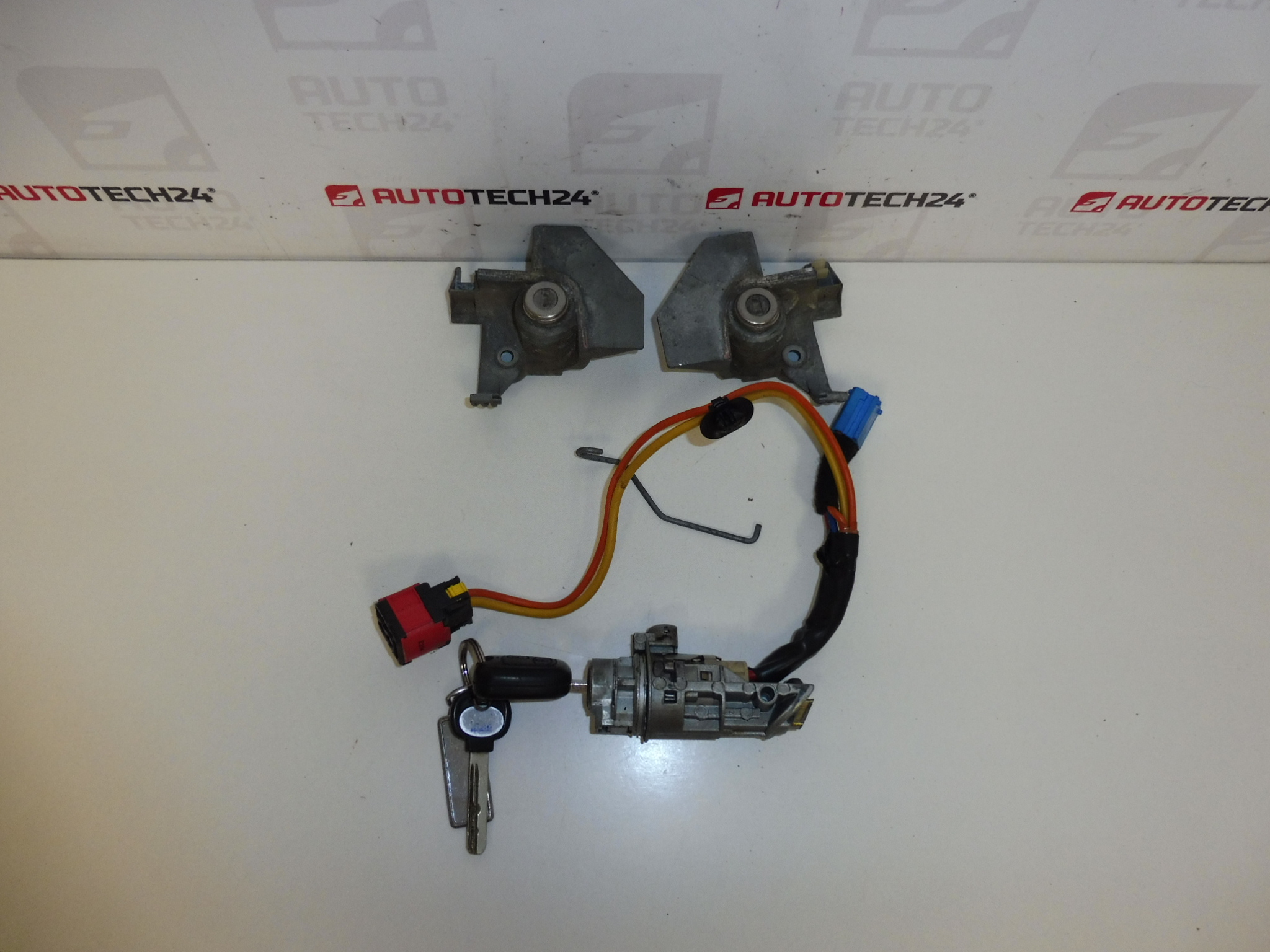 Sada zámků + 1 klíč Peugeot 406 4162Z8 4162Z6